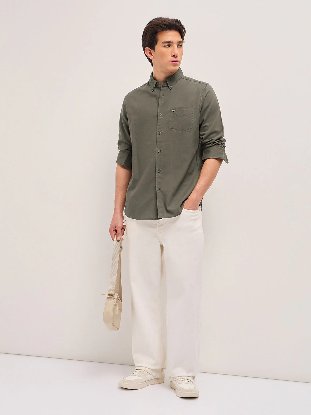 Men Olive Solid Slim Fit Casual Shirt - Image 4