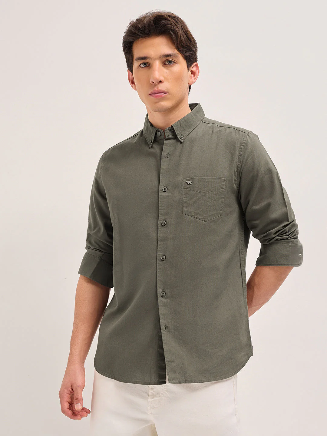 Men Olive Solid Slim Fit Casual Shirt - Image 6