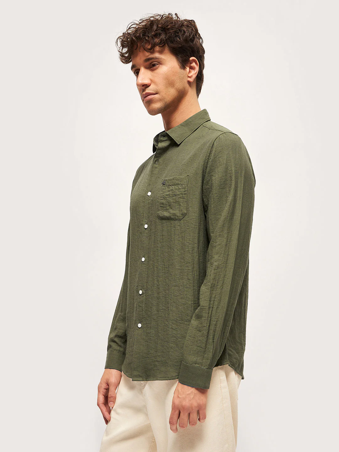 Men Olive Solid Slim Fit Casual Shirt - Image 3