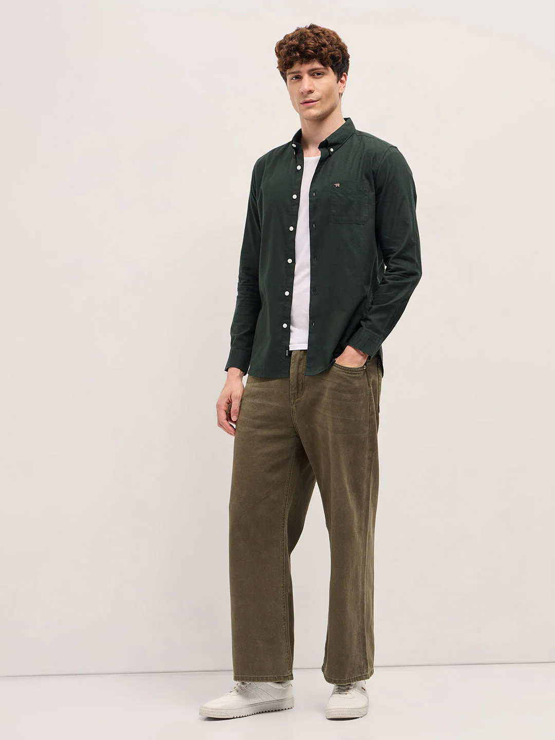 Men Olive Solid Slim Fit Casual Shirt - Image 4