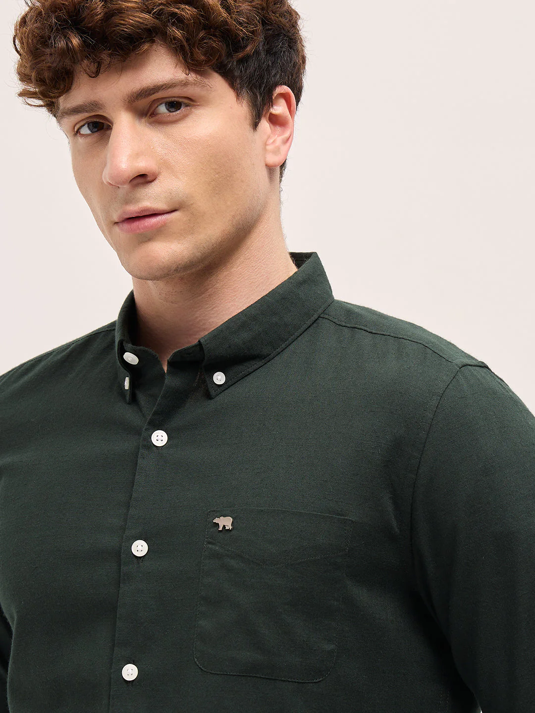 Men Olive Solid Slim Fit Casual Shirt - Image 5