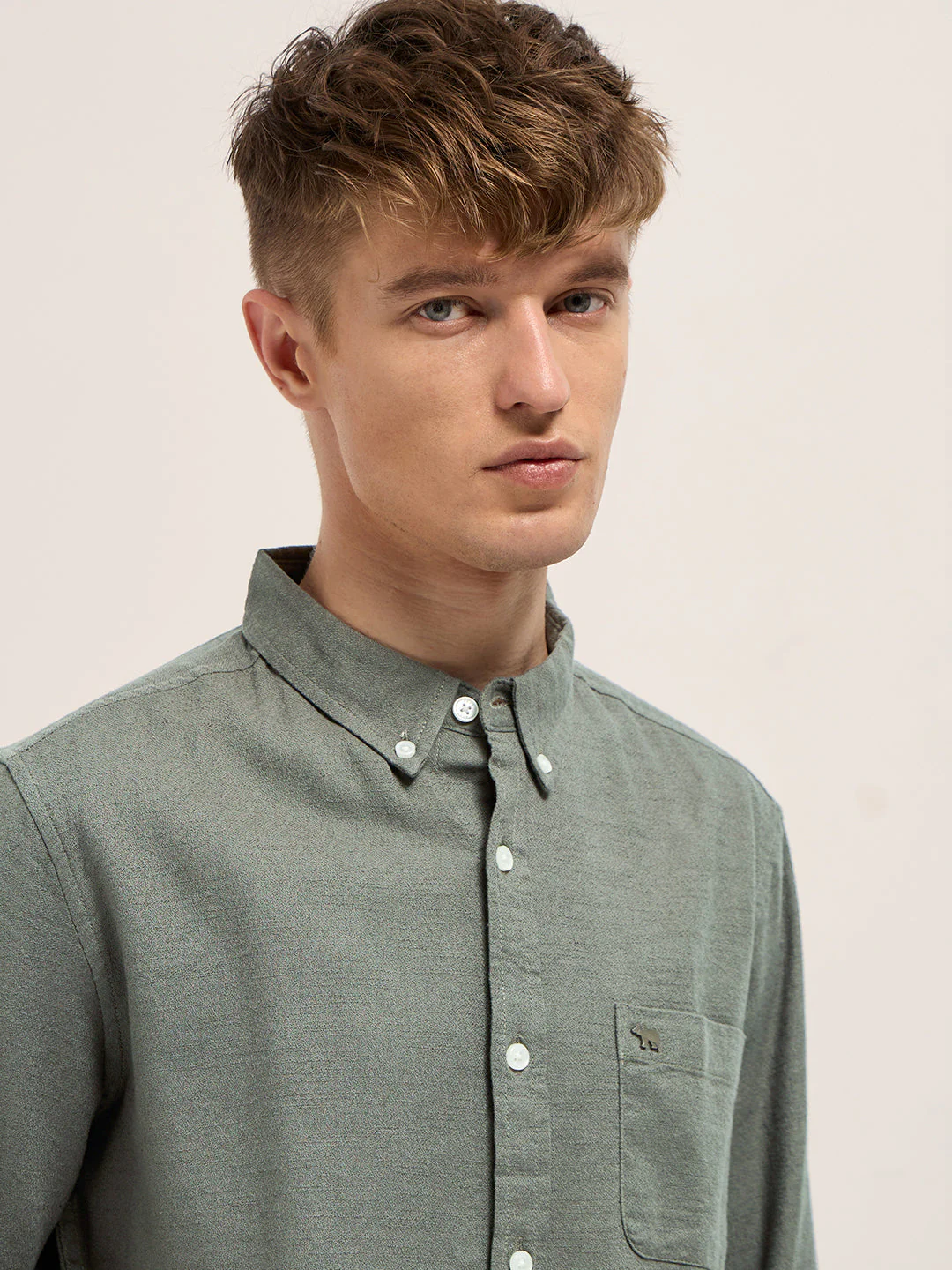 Men Olive Solid Slim Fit Cotton Casual Shirt - Image 5