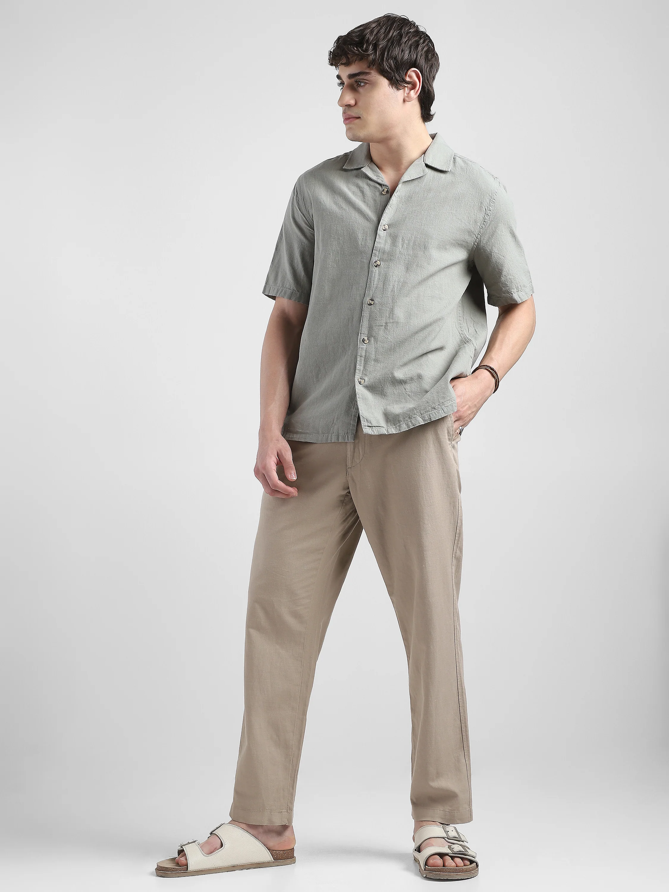 Men Olive Spread Collar Cotton Blend Shirt - Image 3