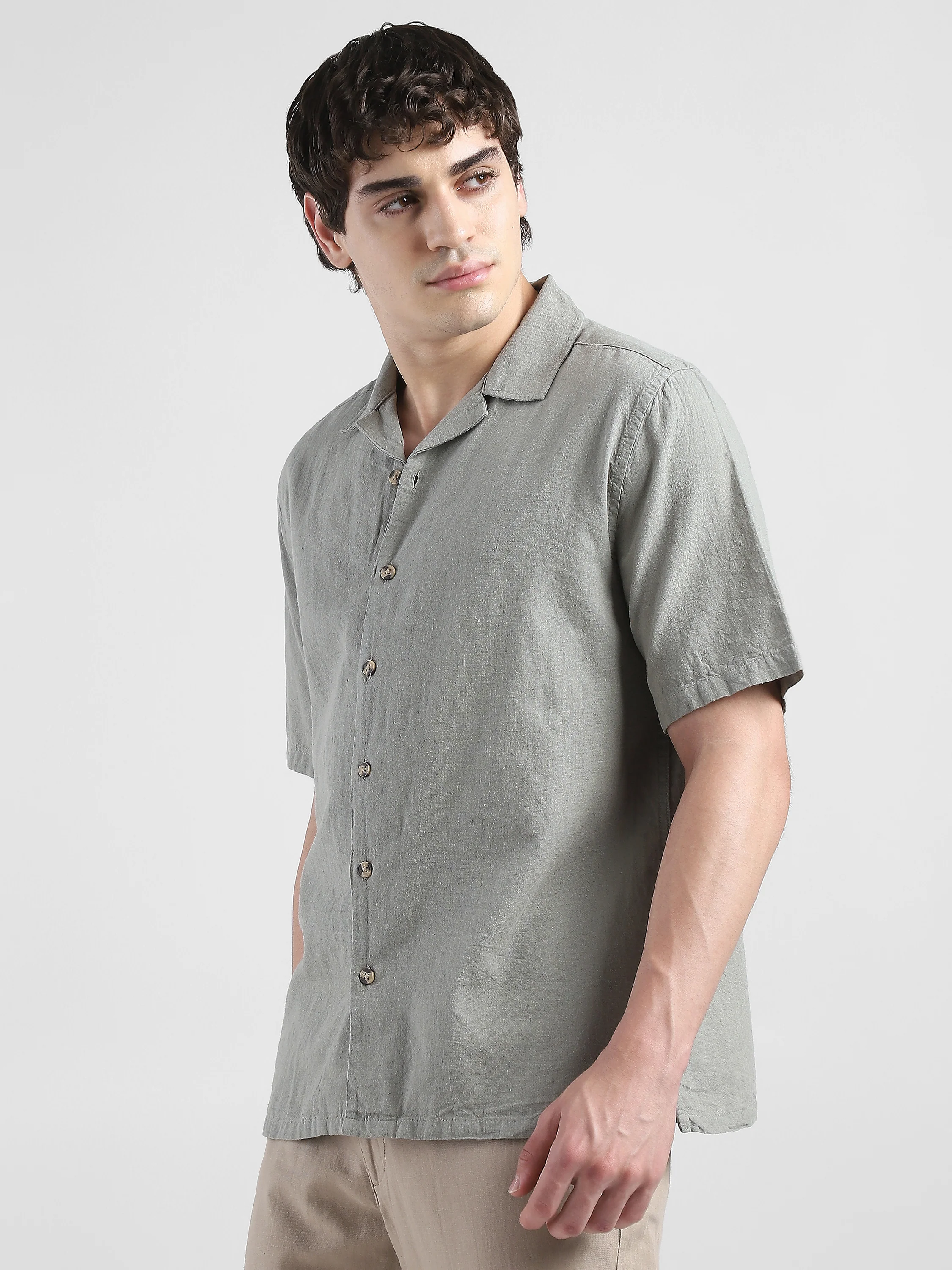 Men Olive Spread Collar Cotton Blend Shirt - Image 6