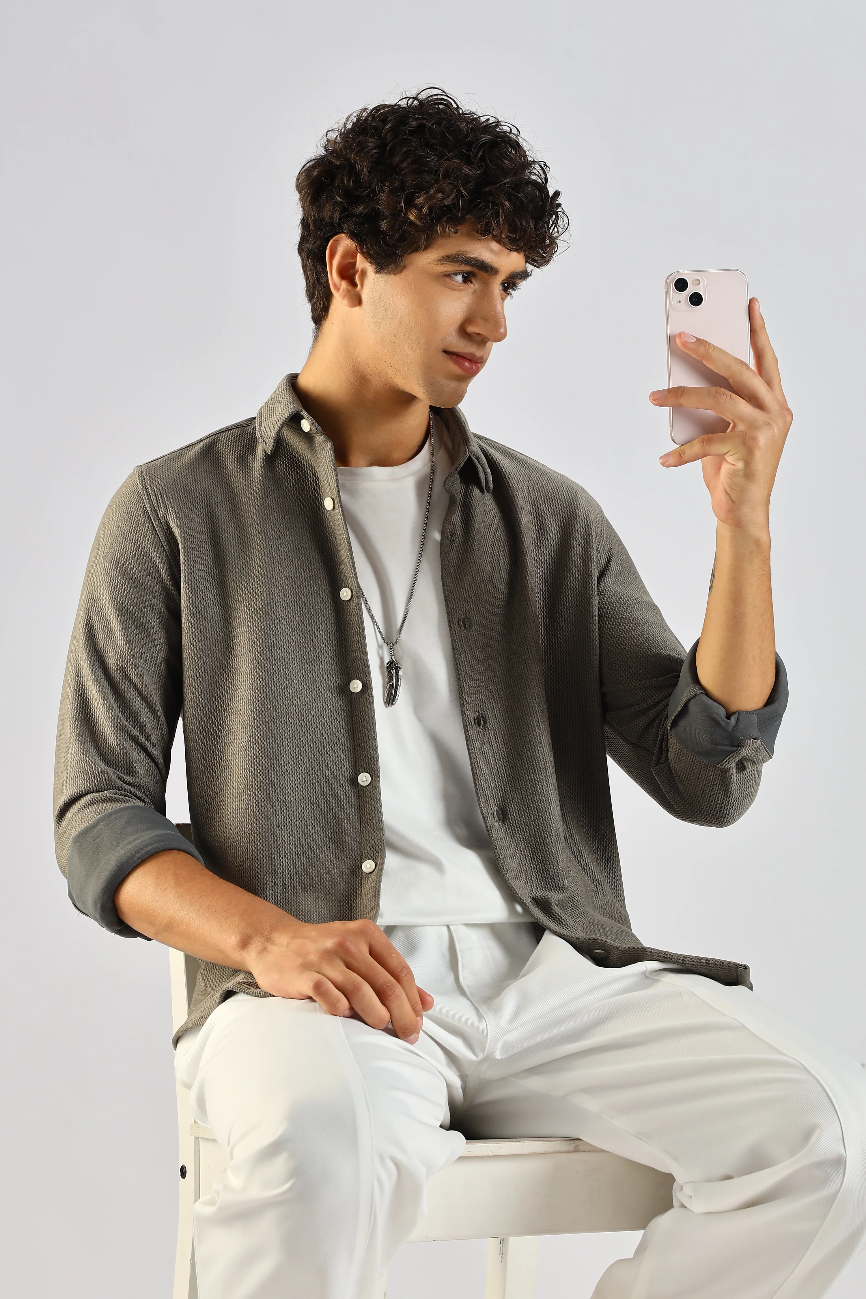 Men Olive Textured Spread Collar Shirt - Image 3