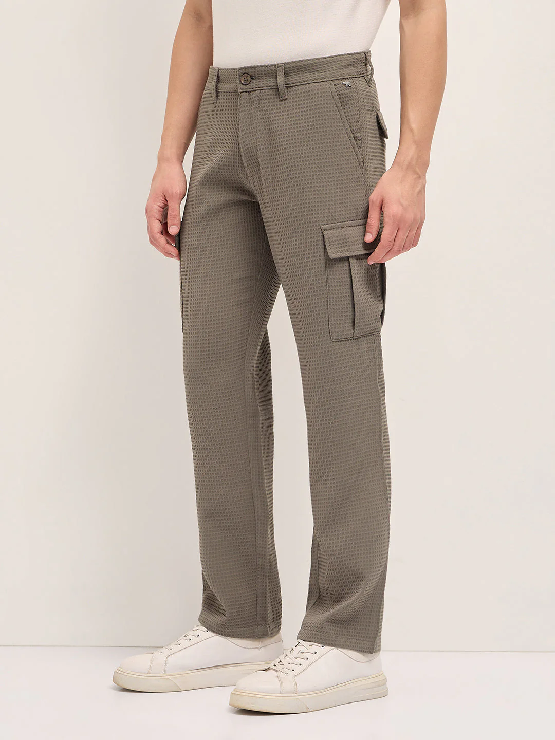 Men Olive Textured Waffle Weave Straight Fit Cargo Pants - Image 3