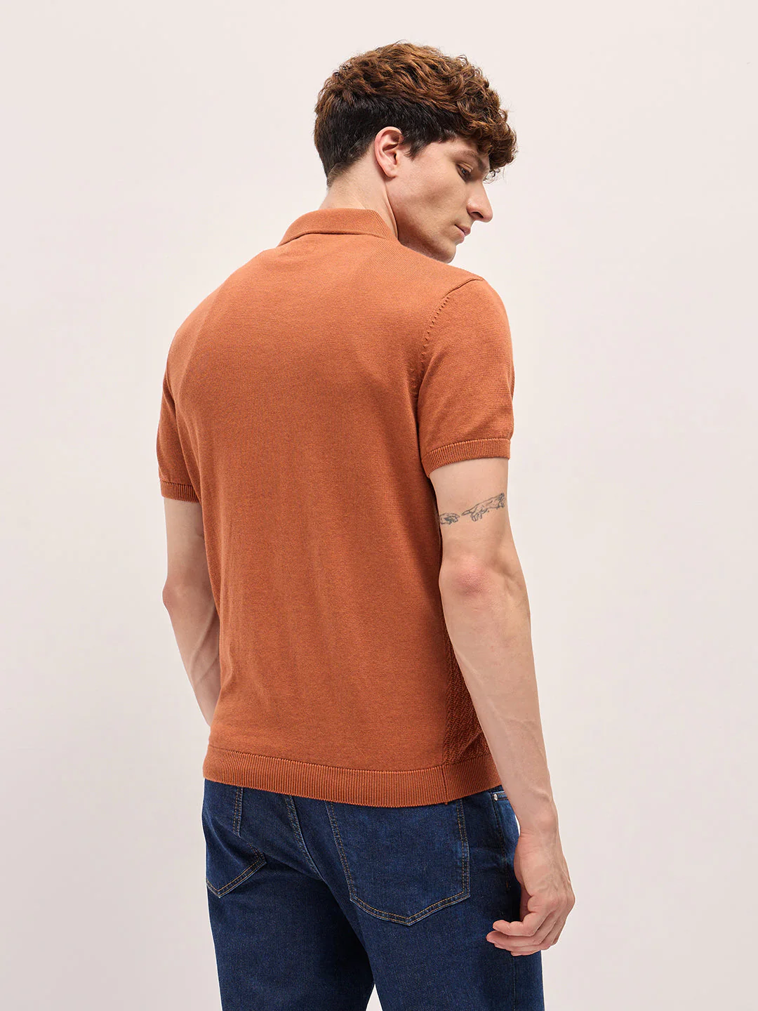 Men Orange Ribbed Texture Design Slim Fit Polo - Image 2