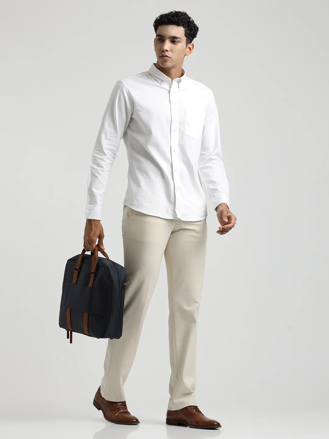 Men Oxford Cotton Shirt with Button-Down Collar - Image 3