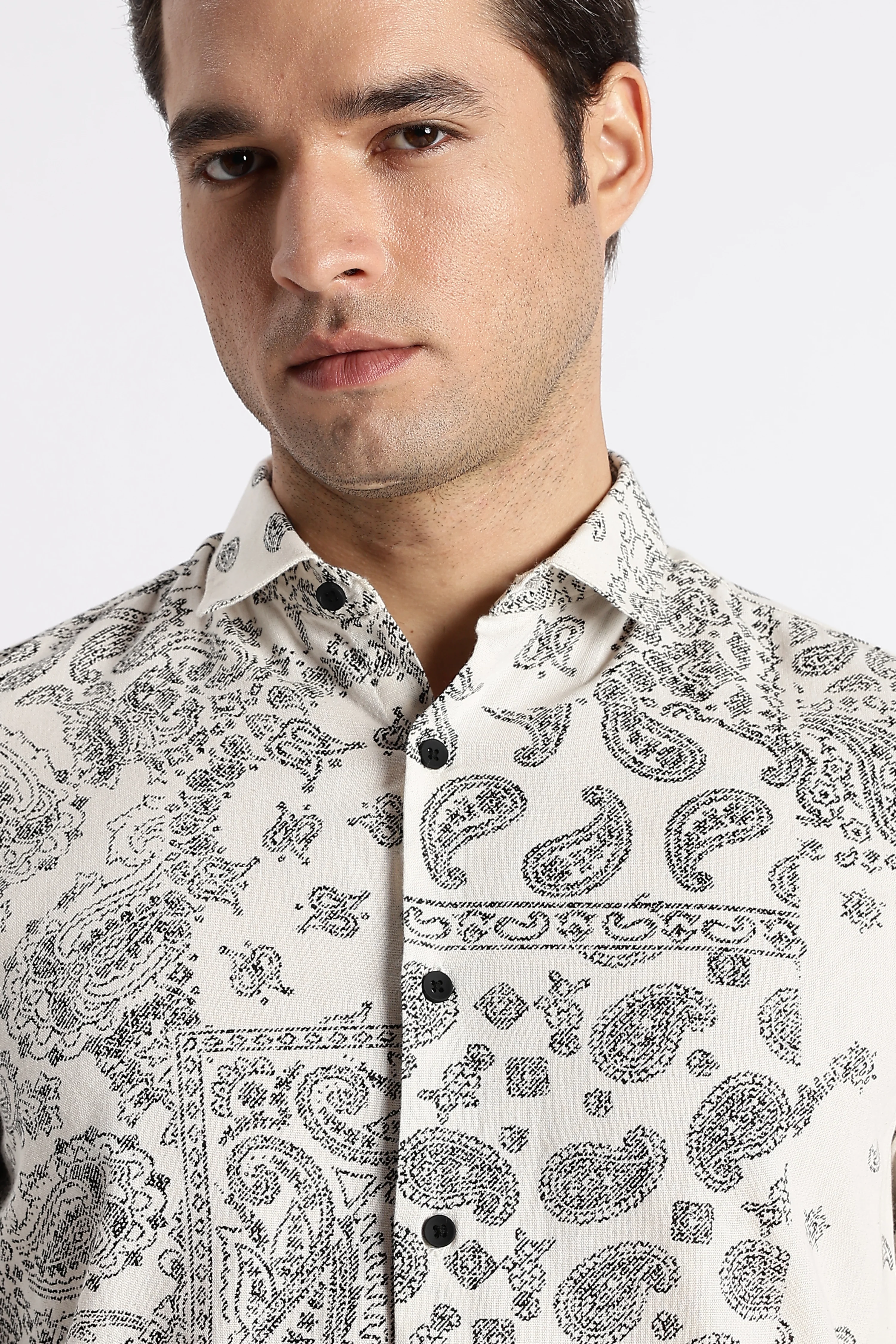 Men Paisley Print Shirt - Image 4