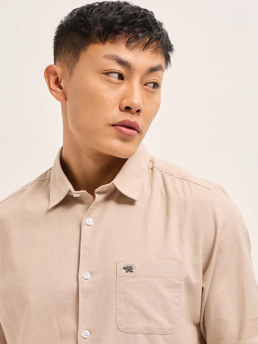 Men Peach Cotton Linen Slim Fit Solid Casual Shirt - Image 5