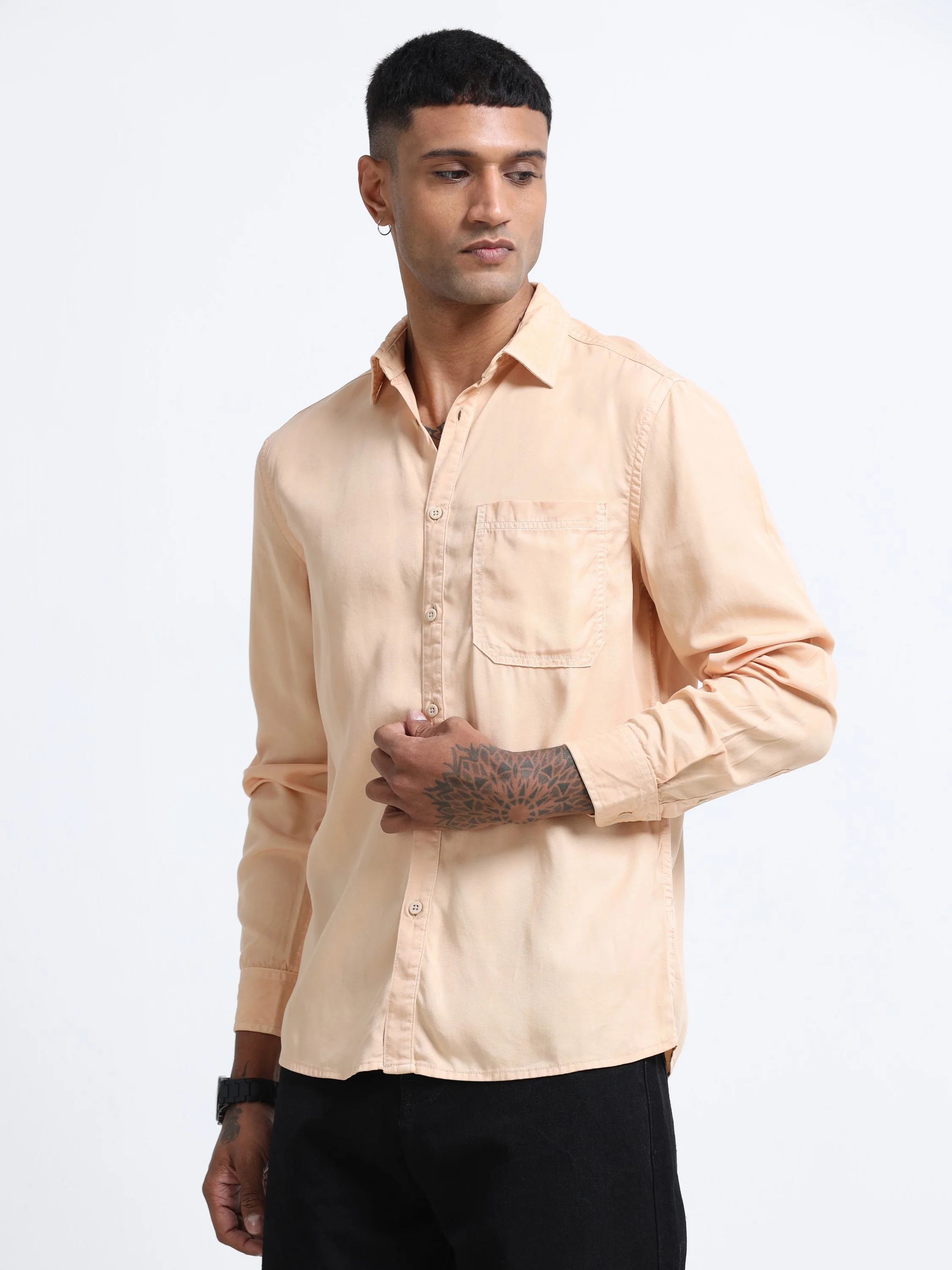 Men Peach Regular Fit Cotton Shirt - Image 3