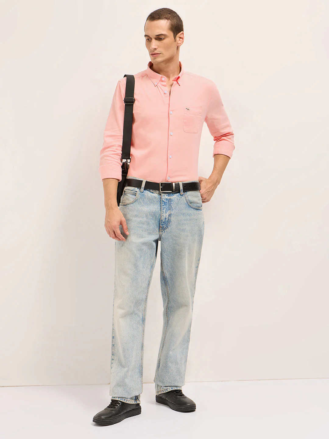 Men Peach Solid Cotton Blend Slim Fit Casual Shirt - Image 4