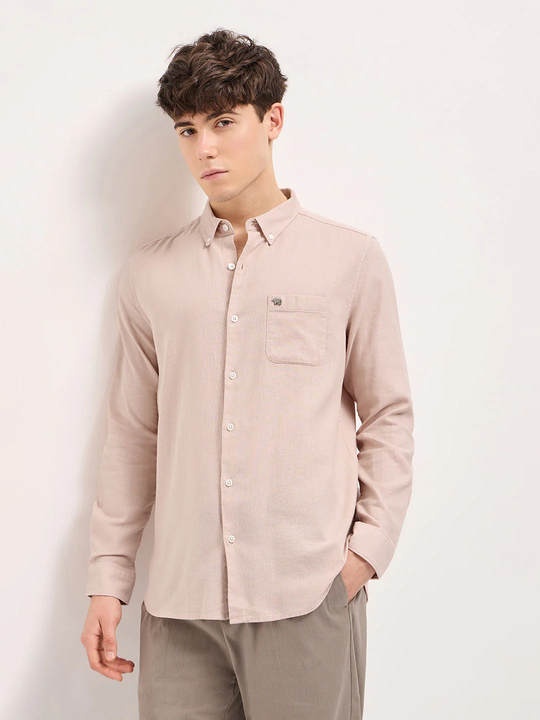 Men Peach Solid Slim Fit Casual Shirt