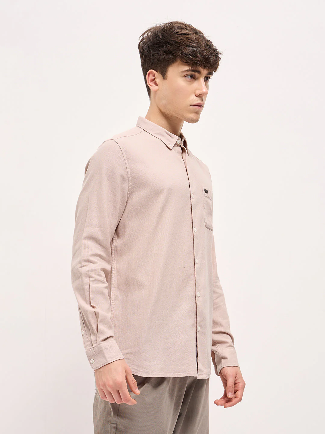 Men Peach Solid Slim Fit Casual Shirt - Image 3