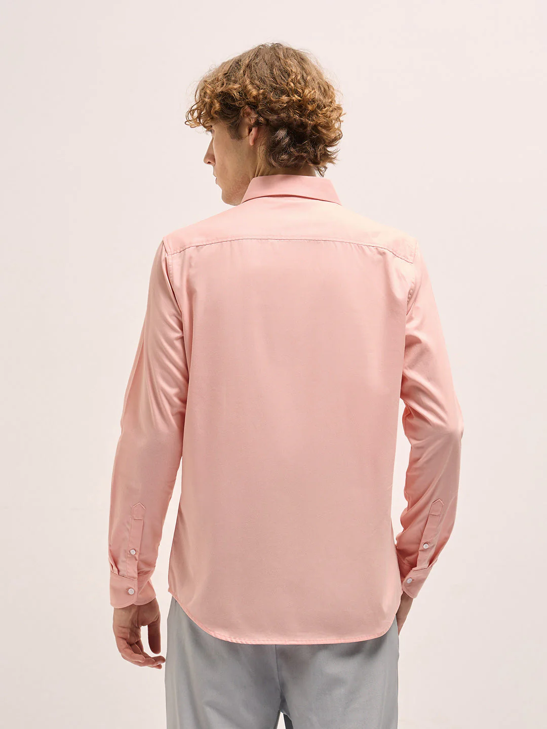 Men Peach Tailored Fit Solid Formal Shirt - Image 2