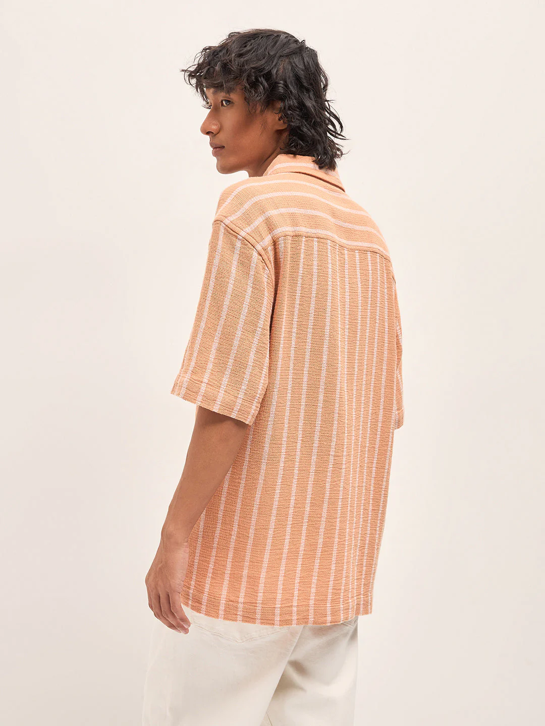 Men Peach Vertical Textured Woven Stripe Relaxed Fit Casual Shirt - Image 2