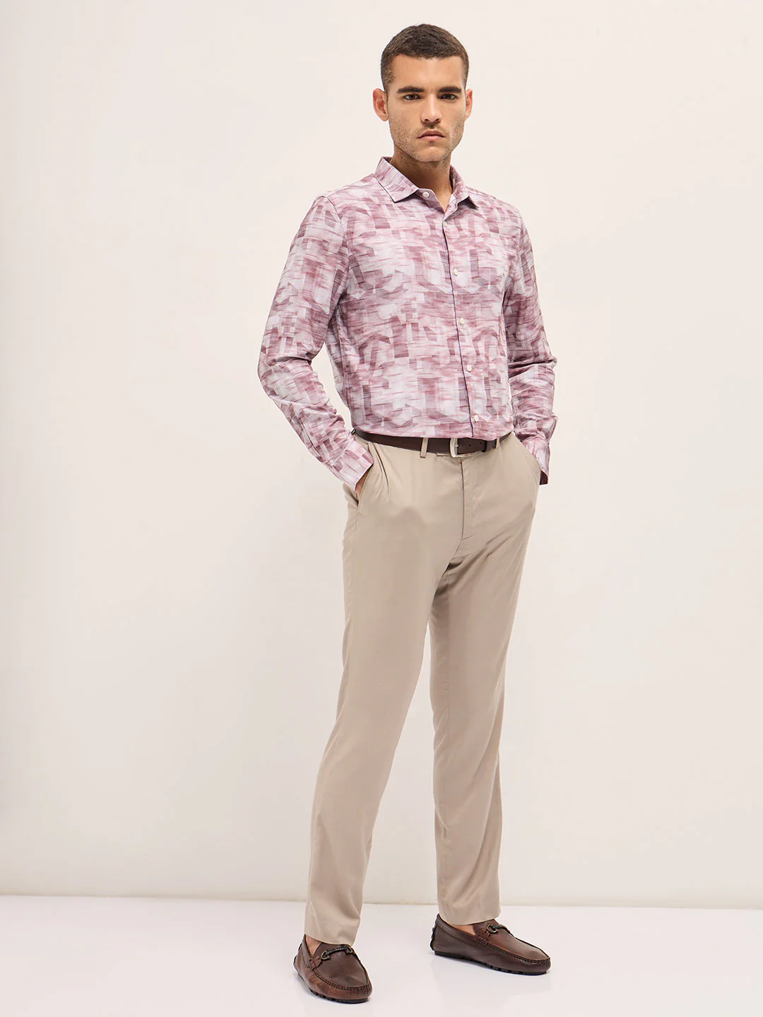 Men Pink Abstract Geometric print Tailored Fit Formal Shirt - Image 4