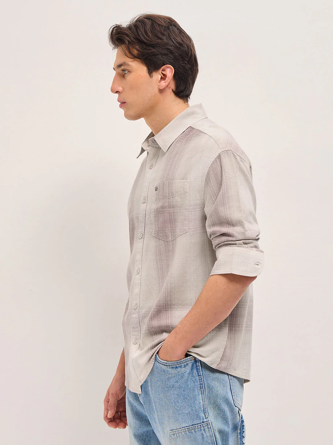 Men Pink and Cream Checkered Relaxed Fit Casual Shirt - Image 3