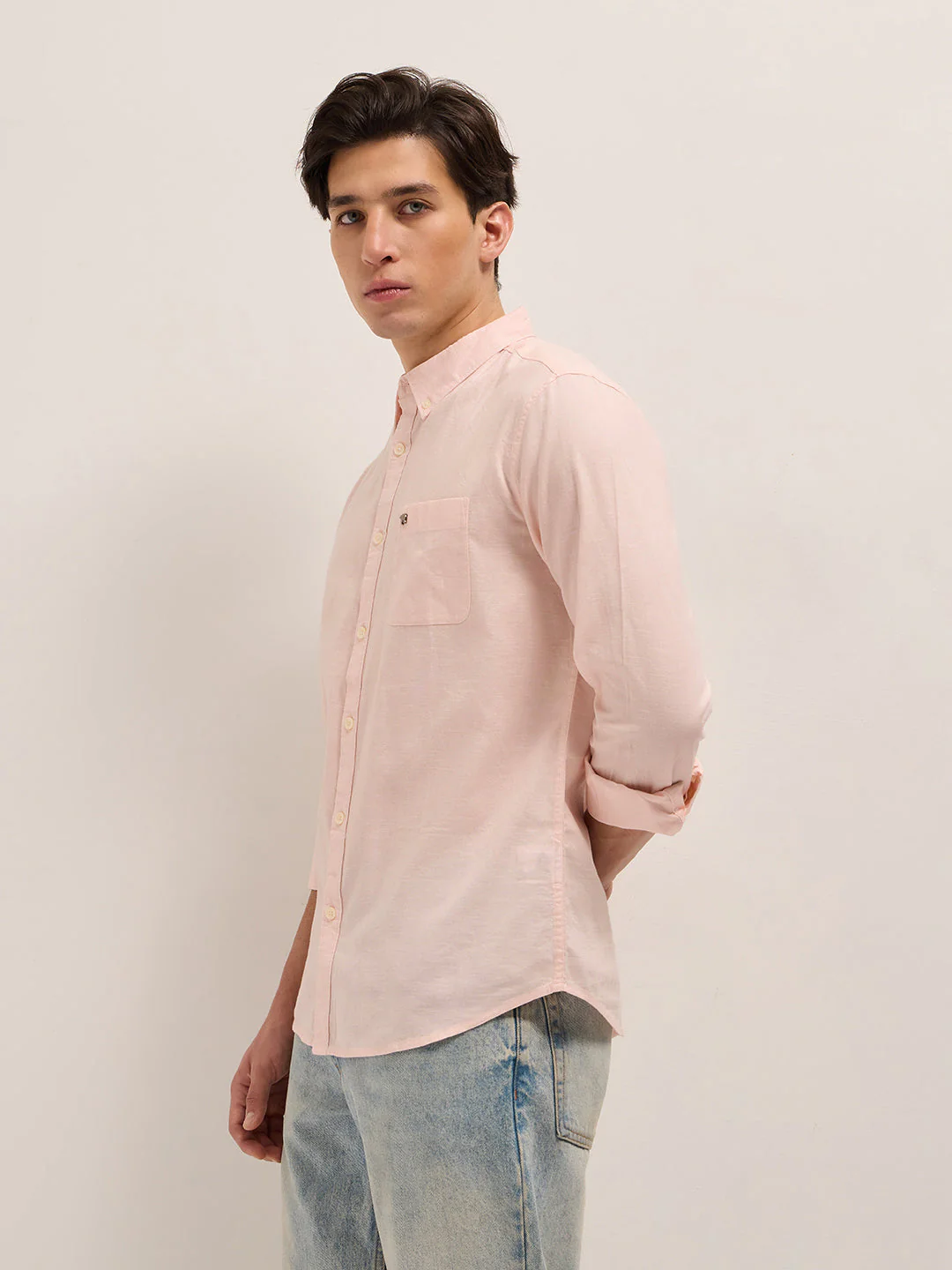 Men Pink Cotton Blend Solid Slim Fit Casual Shirt - Image 3