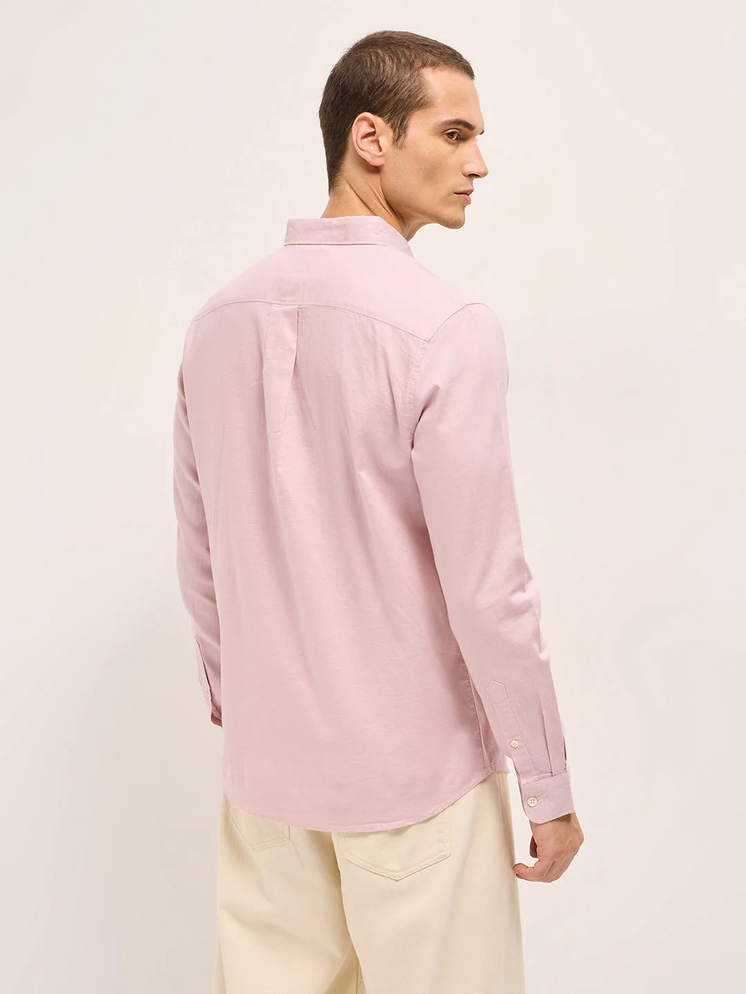 Men Pink Cotton Blend Solid Slim Fit Casual Shirt - Image 2