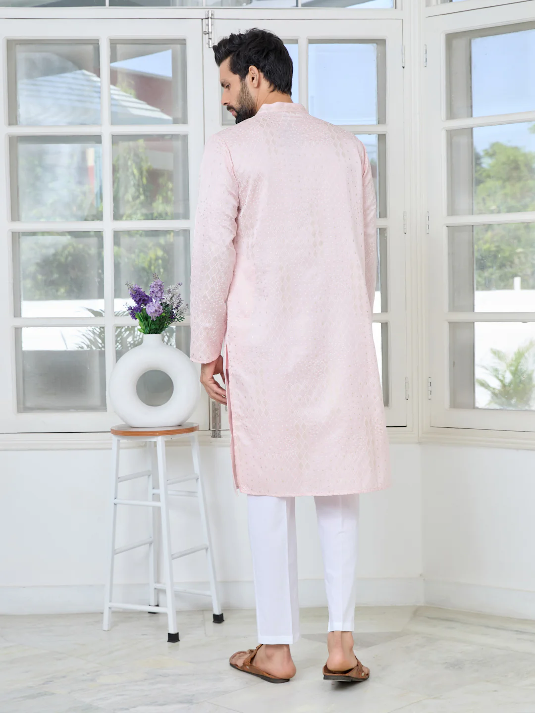 Men Pink Embossed and Foil Kurta - Image 4