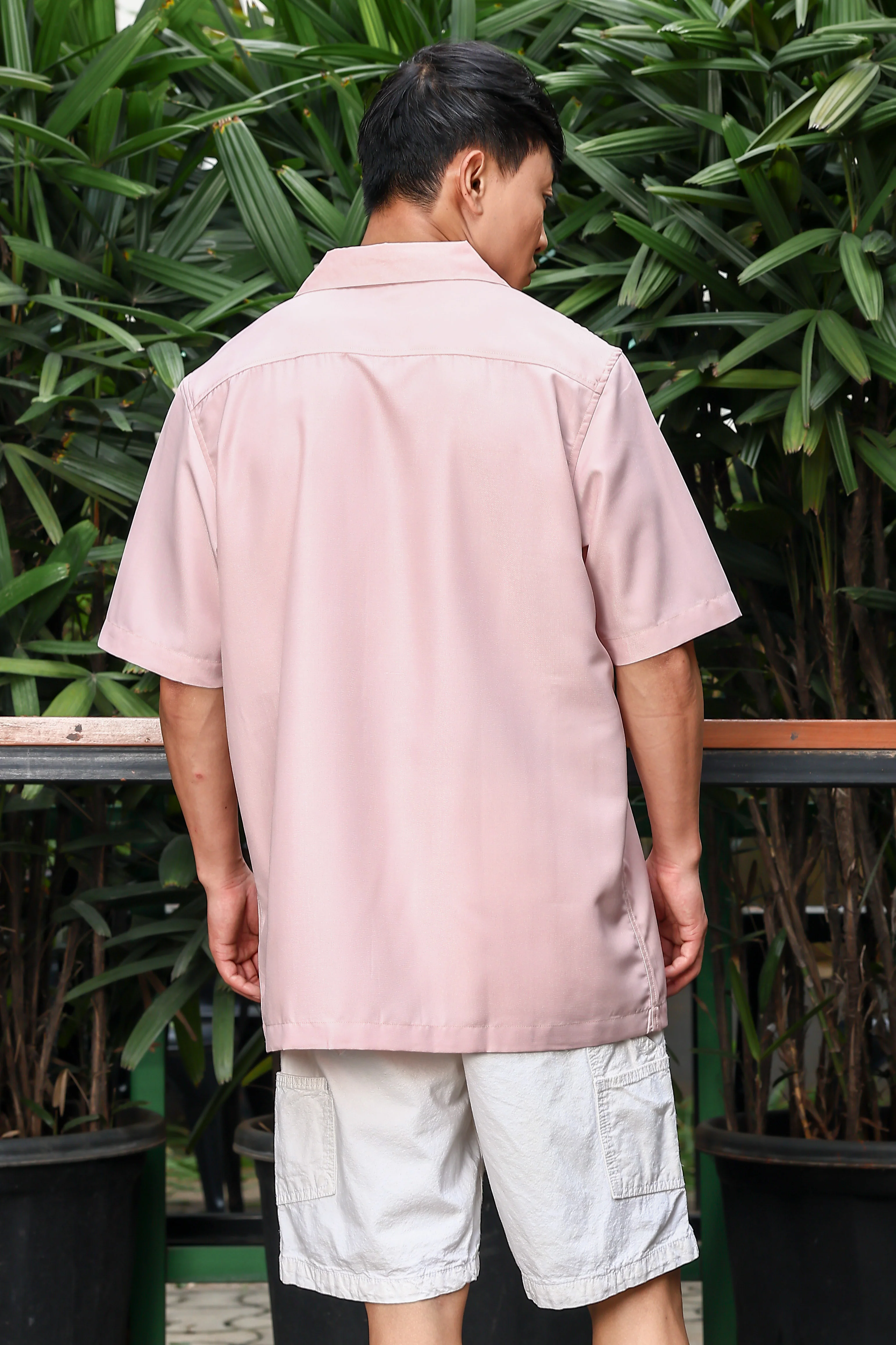Men Pink Relaxed Fit Resort Shirt - Image 3