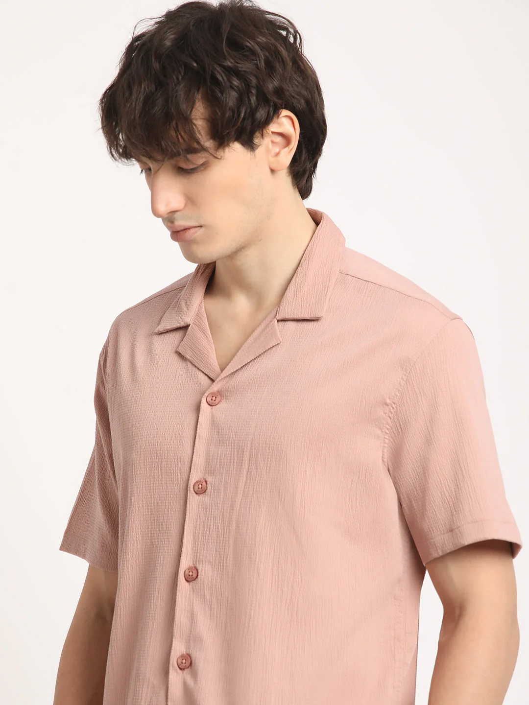 Men  Pink Solid Regular Fit Casual Shirt - Image 6