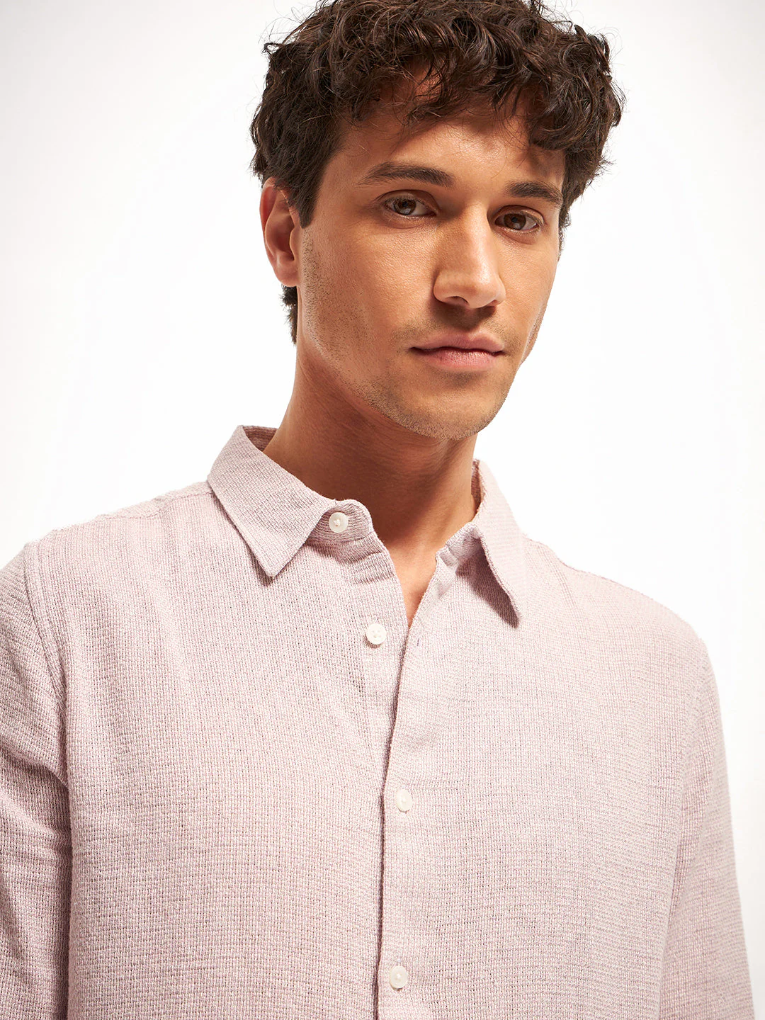 Men Pink Solid Slim Fit Casual Shirt - Image 4
