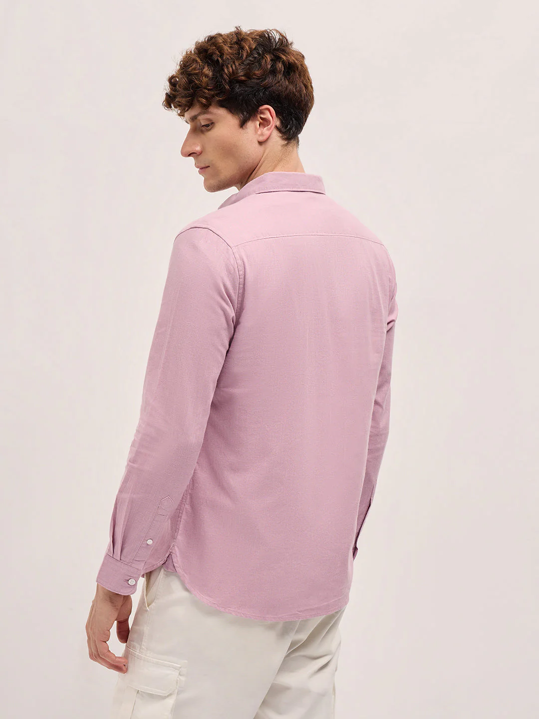 Men Pink Solid Slim Fit Casual Shirt - Image 2