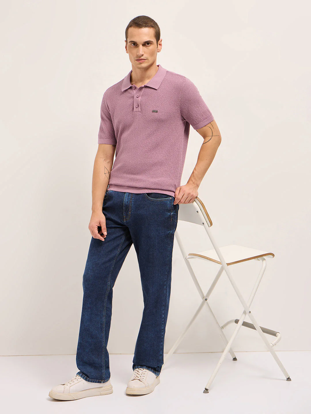 Men Pink Solid Texture Knit Design Regular Fit Polo - Image 4