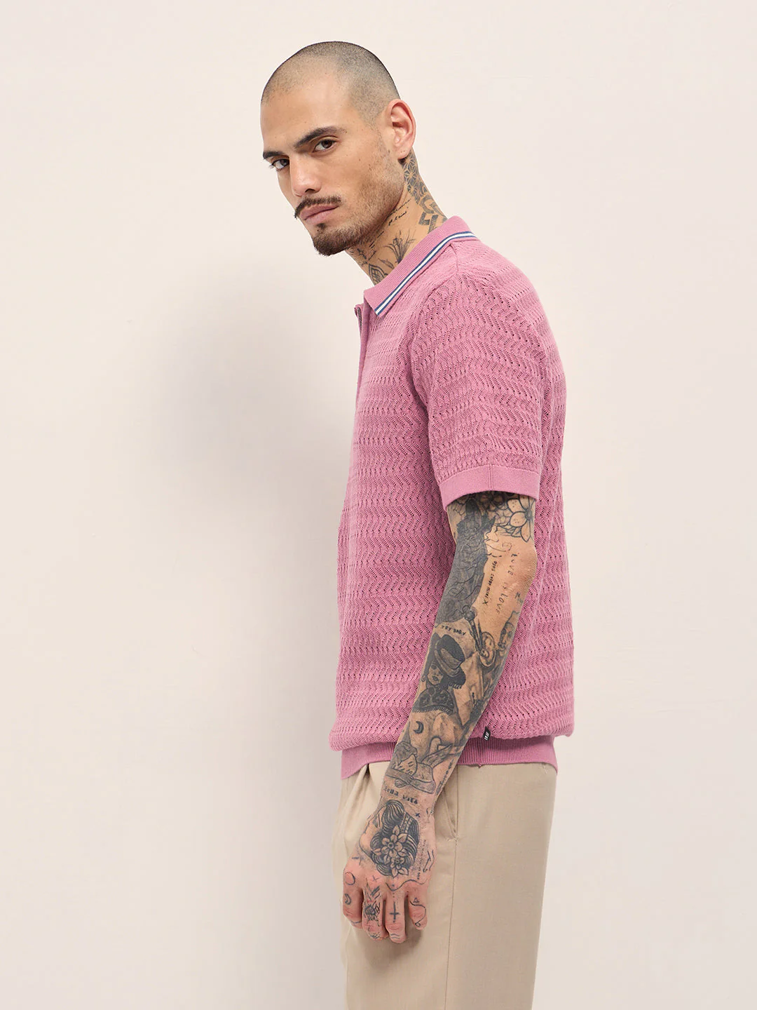 Men Pink Textured Knit Design Regular Fit Polo - Image 3
