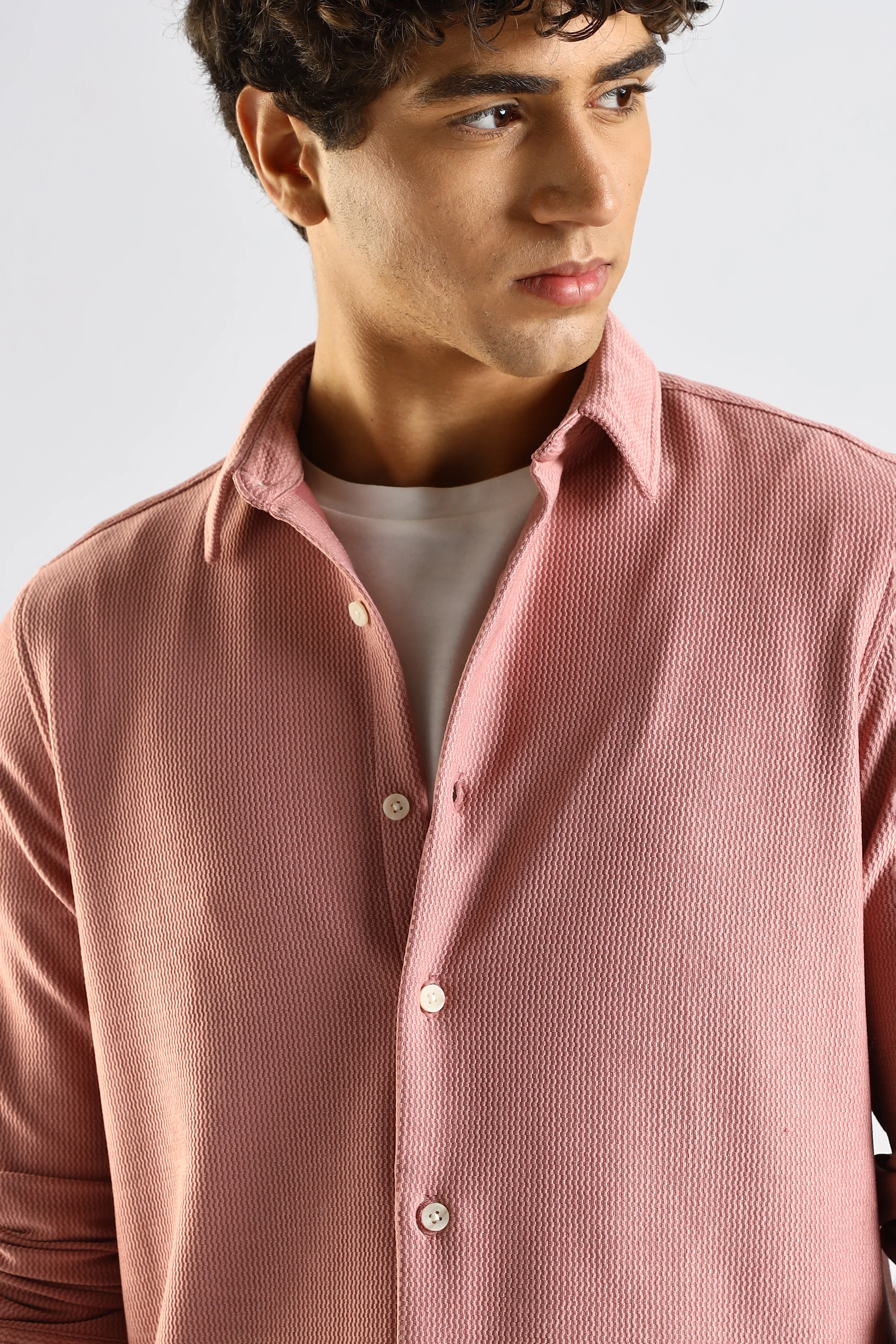Men Pink Textured Spread Collar Shirt - Image 3