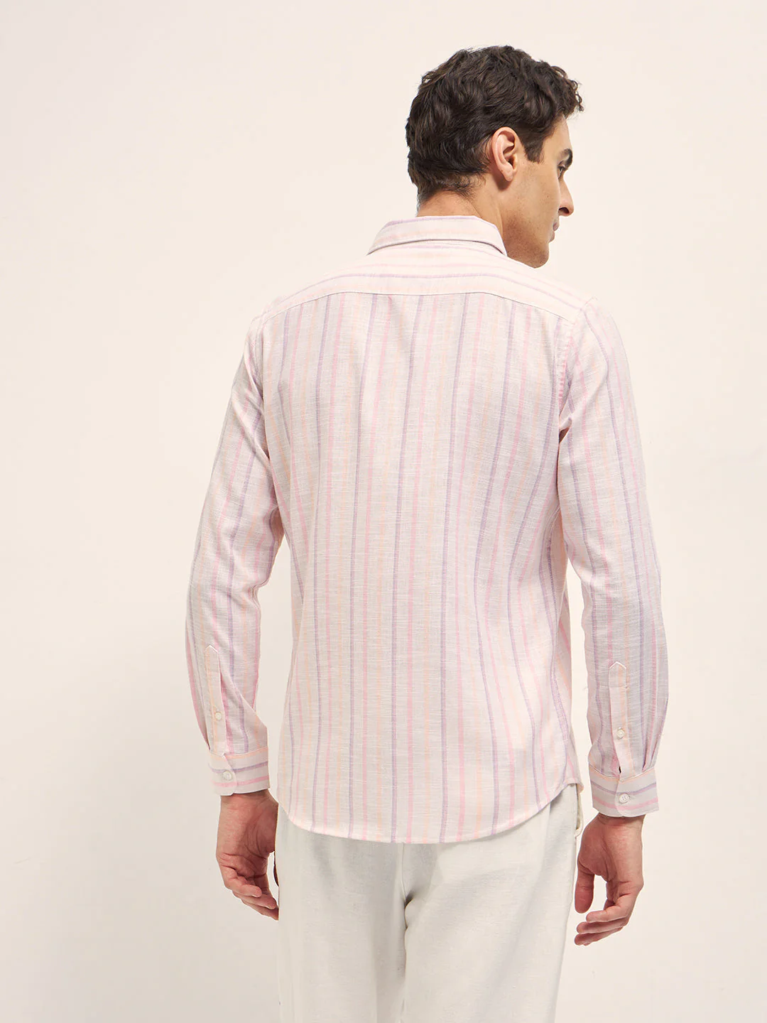 Men Pink Vertical Stripes Slim Fit Casual Shirt - Image 2