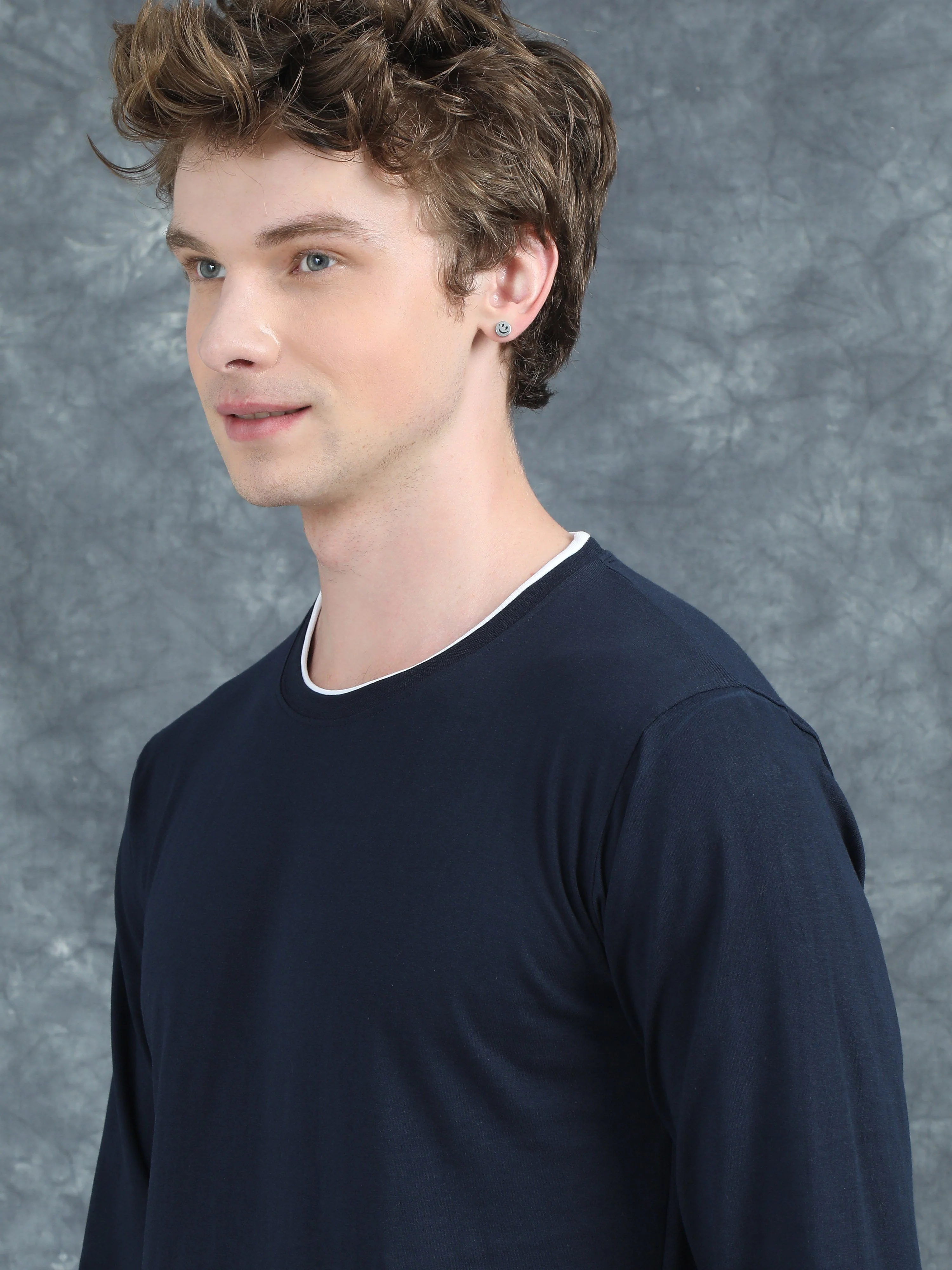 Men Piped Solid Navy Full Sleeve T-Shirt - Image 4