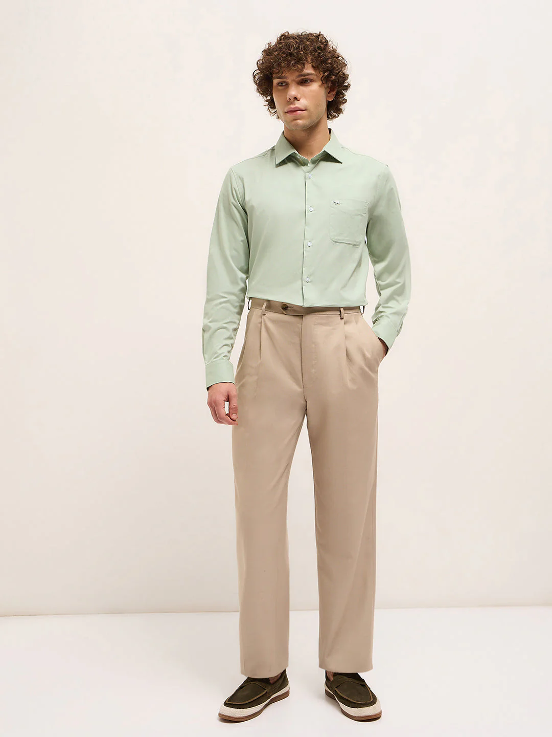 Men Pista Green Tailored Fit Solid Formal Shirt - Image 4