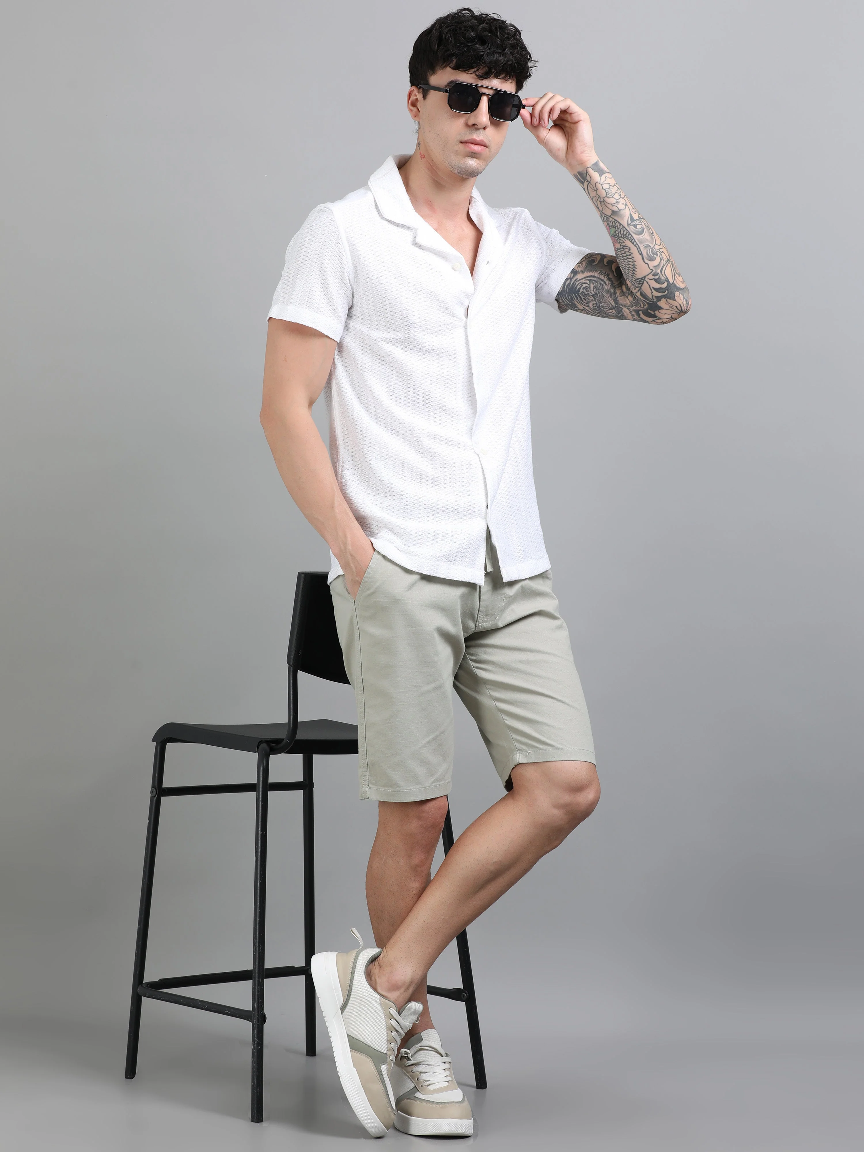 Men Plain Grey Linen Blend Shorts - Image 5