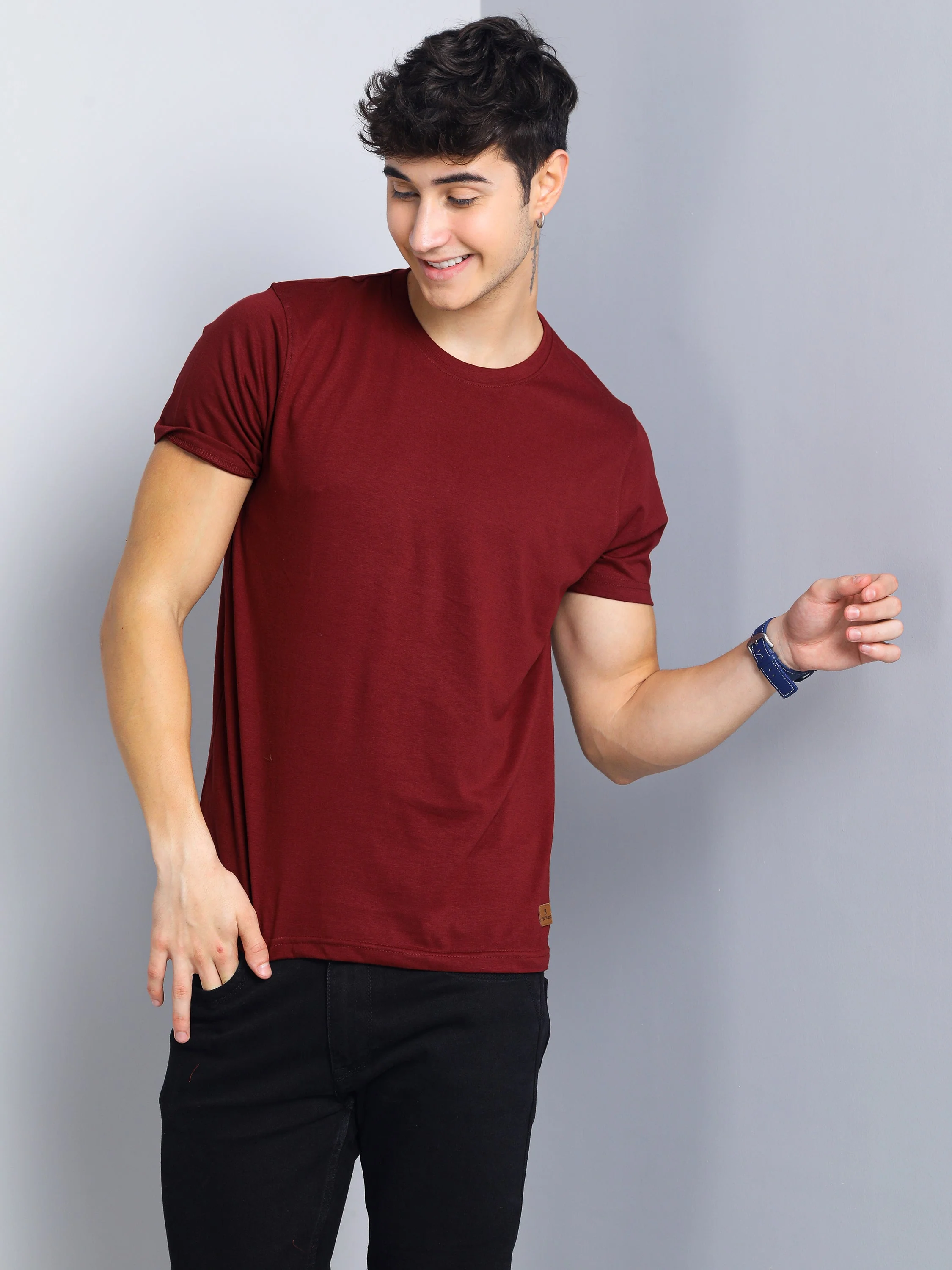 Men Plain Maroon T-Shirt - Image 6