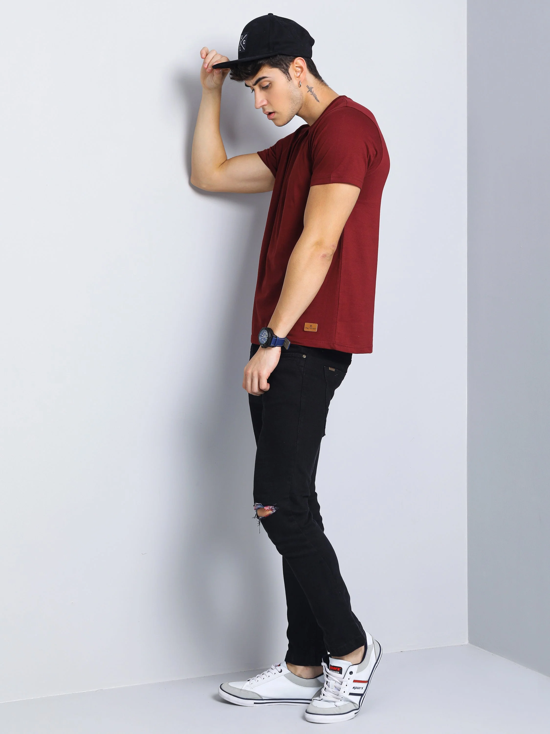 Men Plain Maroon T-Shirt - Image 7