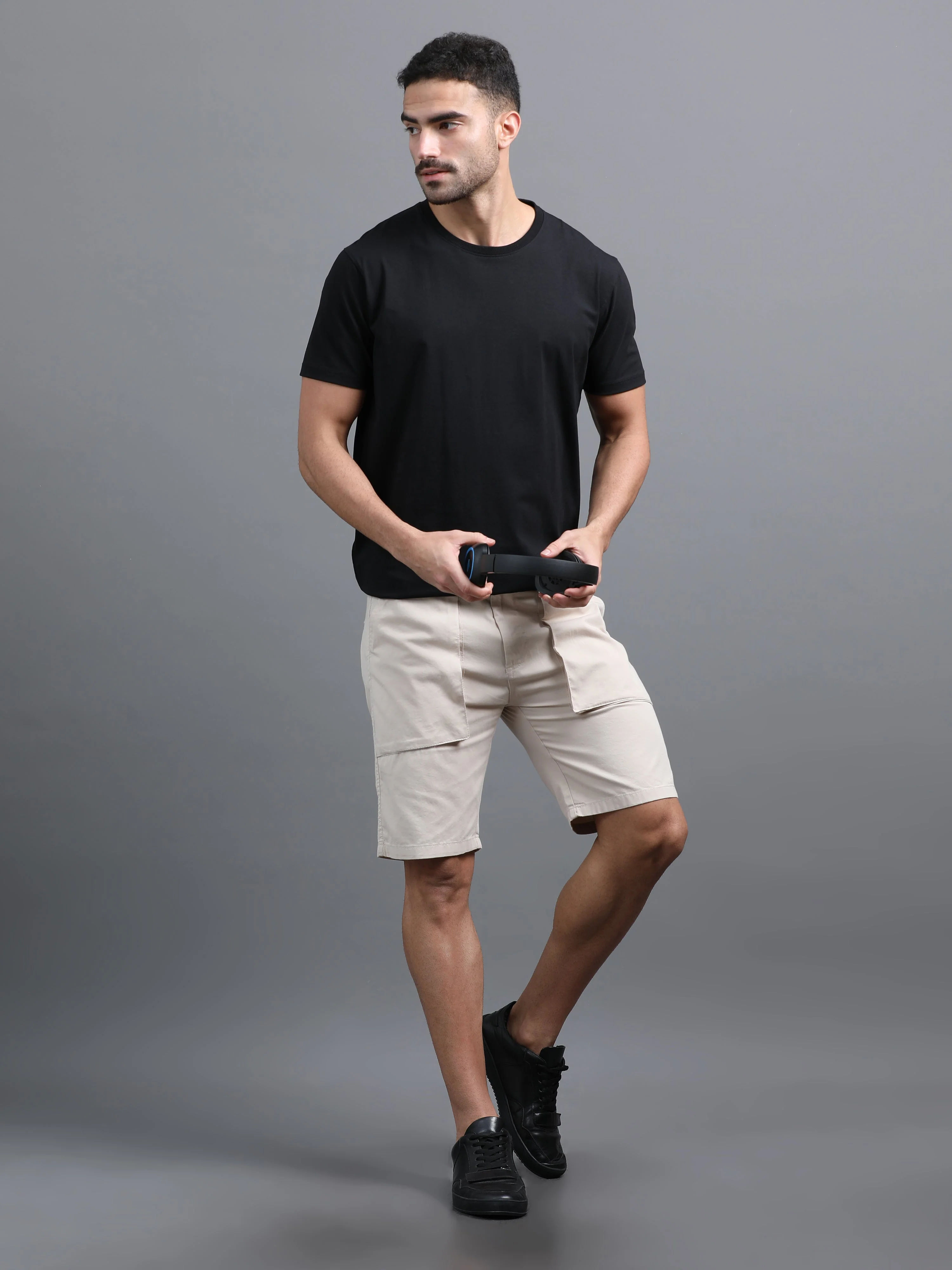 Men Pockit Beige Shorts - Image 5