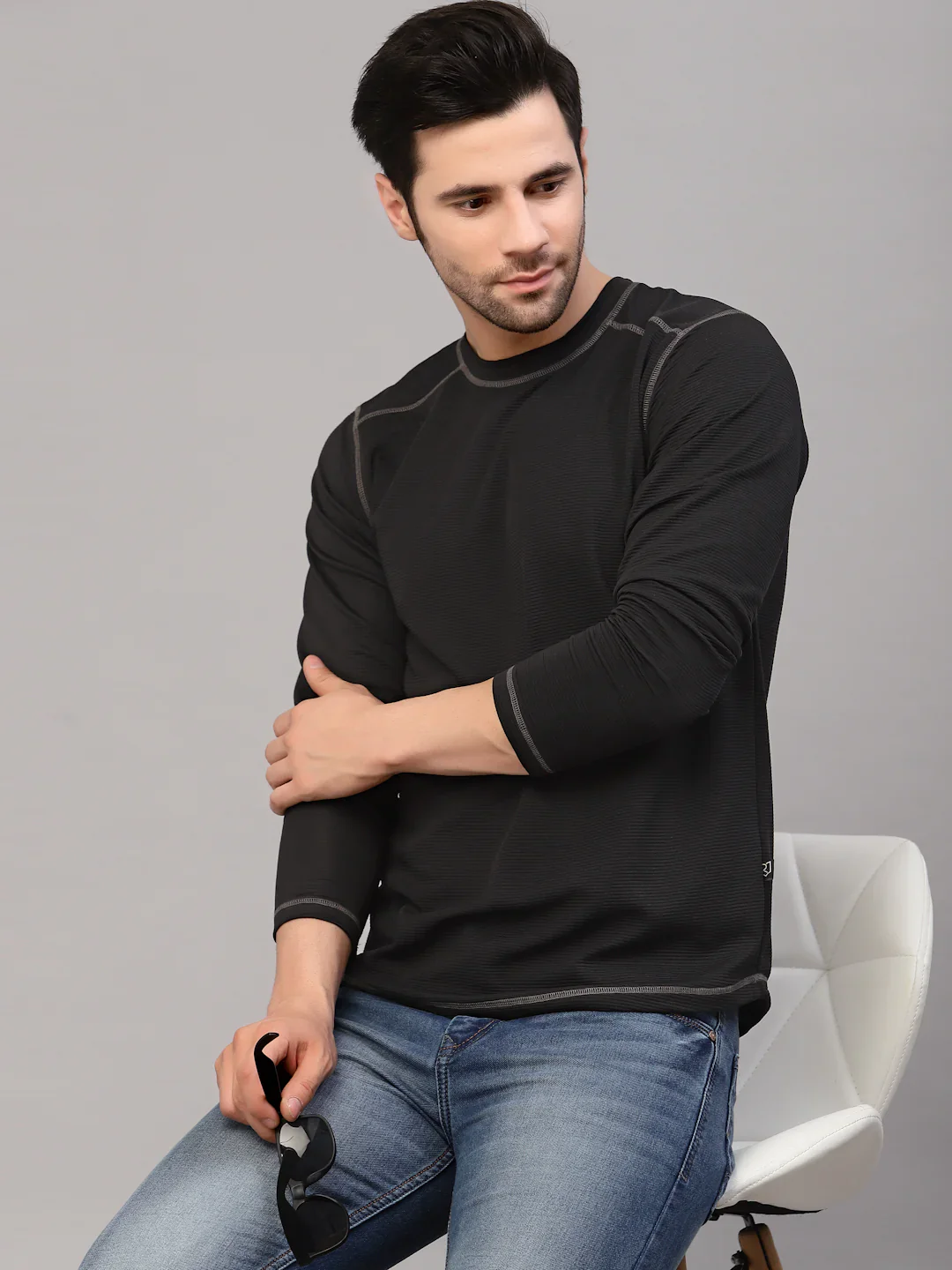 Men Black Poly Corduroy Round Neck TShirt - Image 2