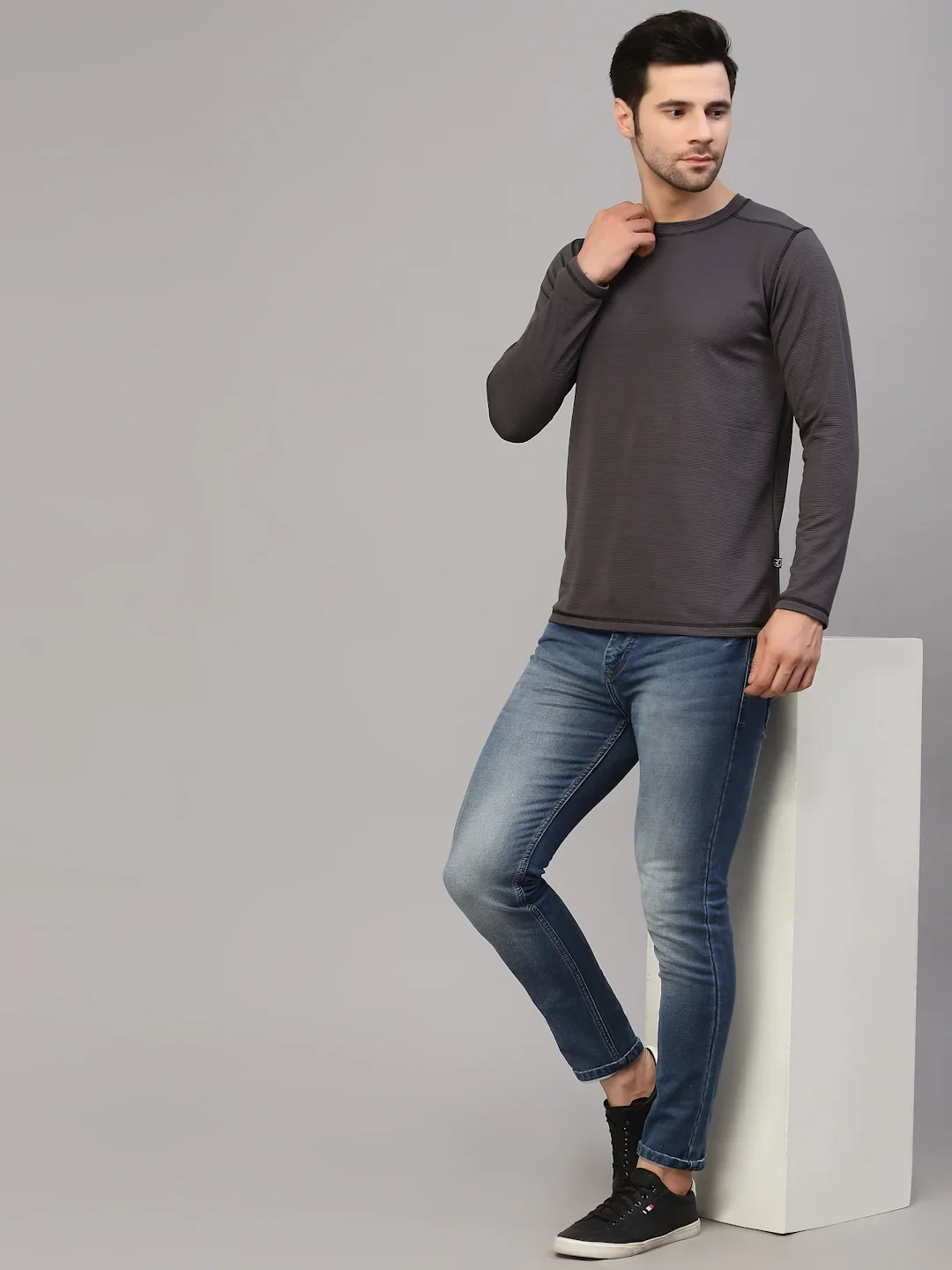 Men Poly Corduroy Round Neck TShirt - Image 3