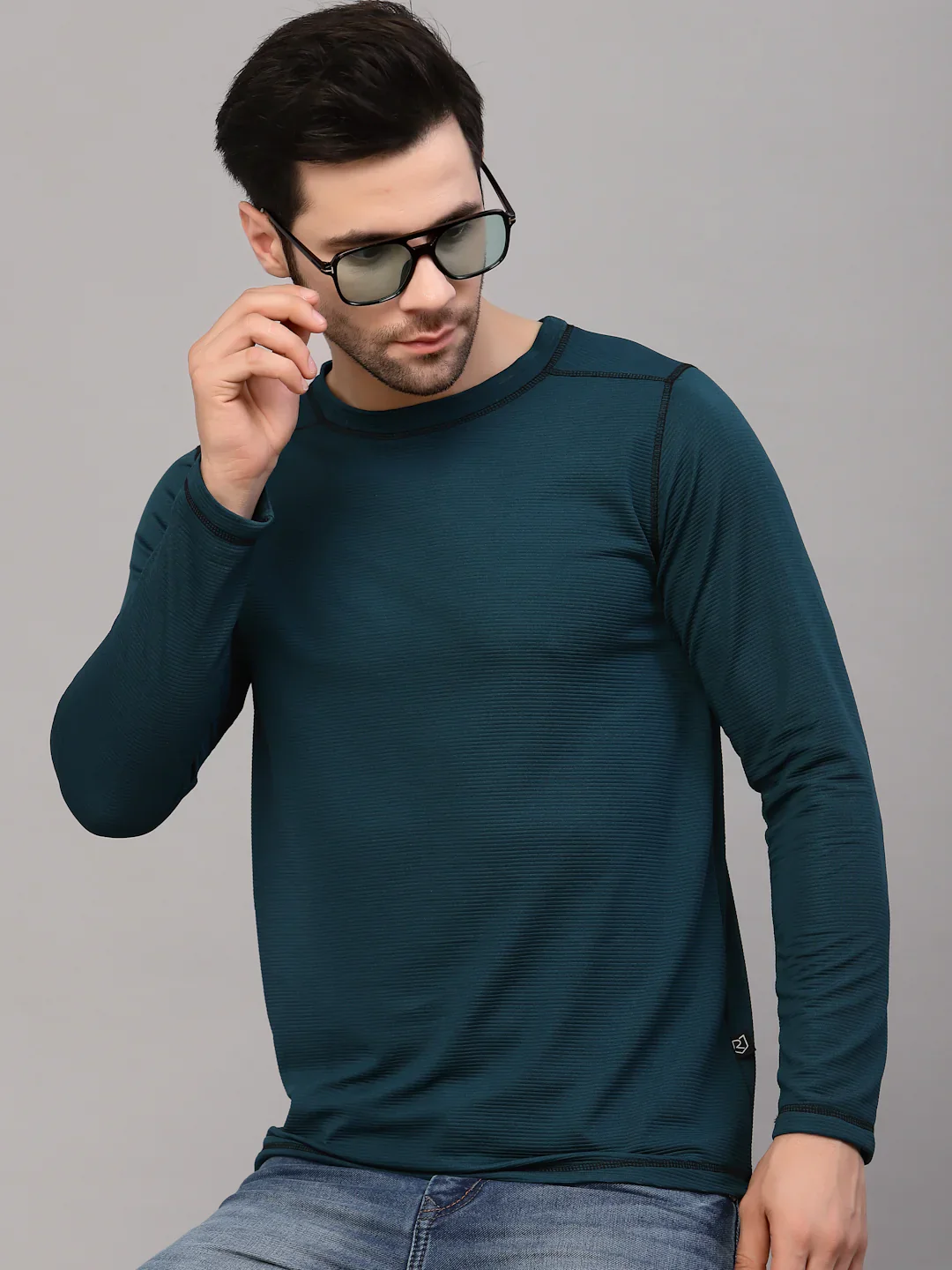 Men Poly Corduroy Round Neck T-Shirt - Image 3