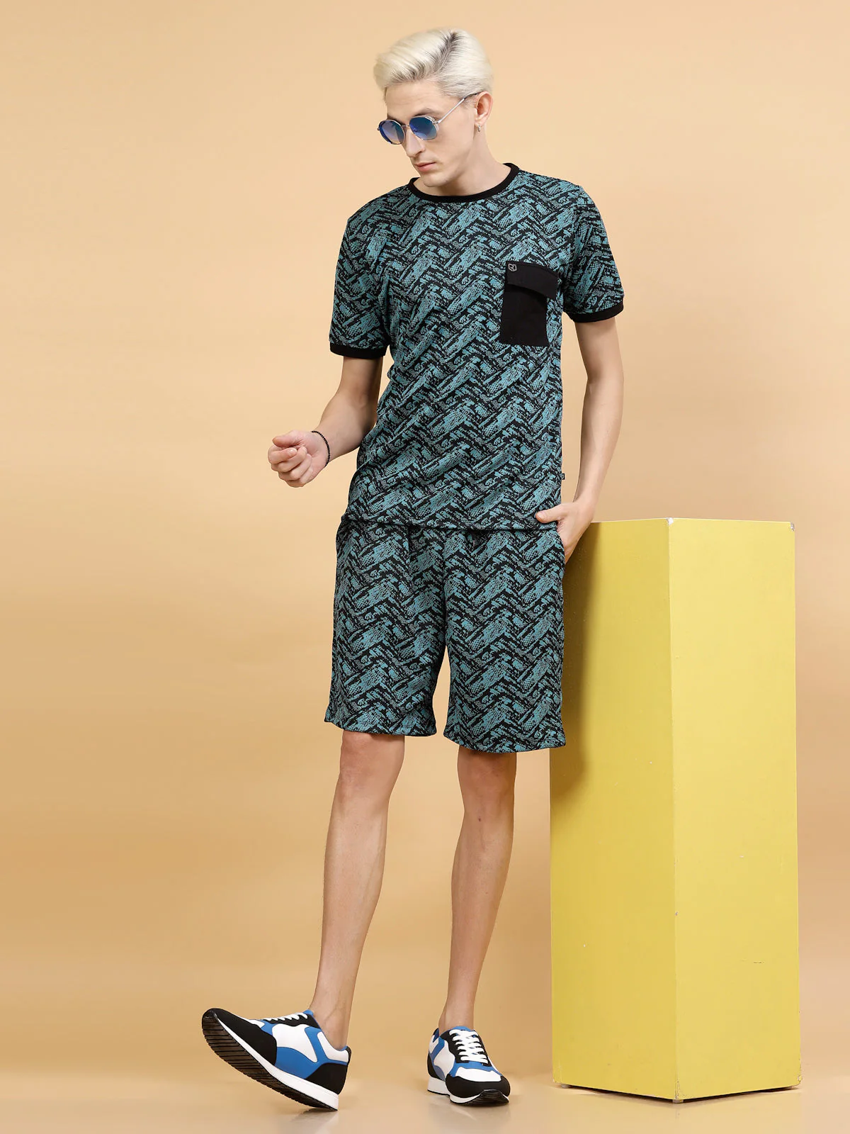 Men Polyester Abstract All Over Print Coords - Image 4