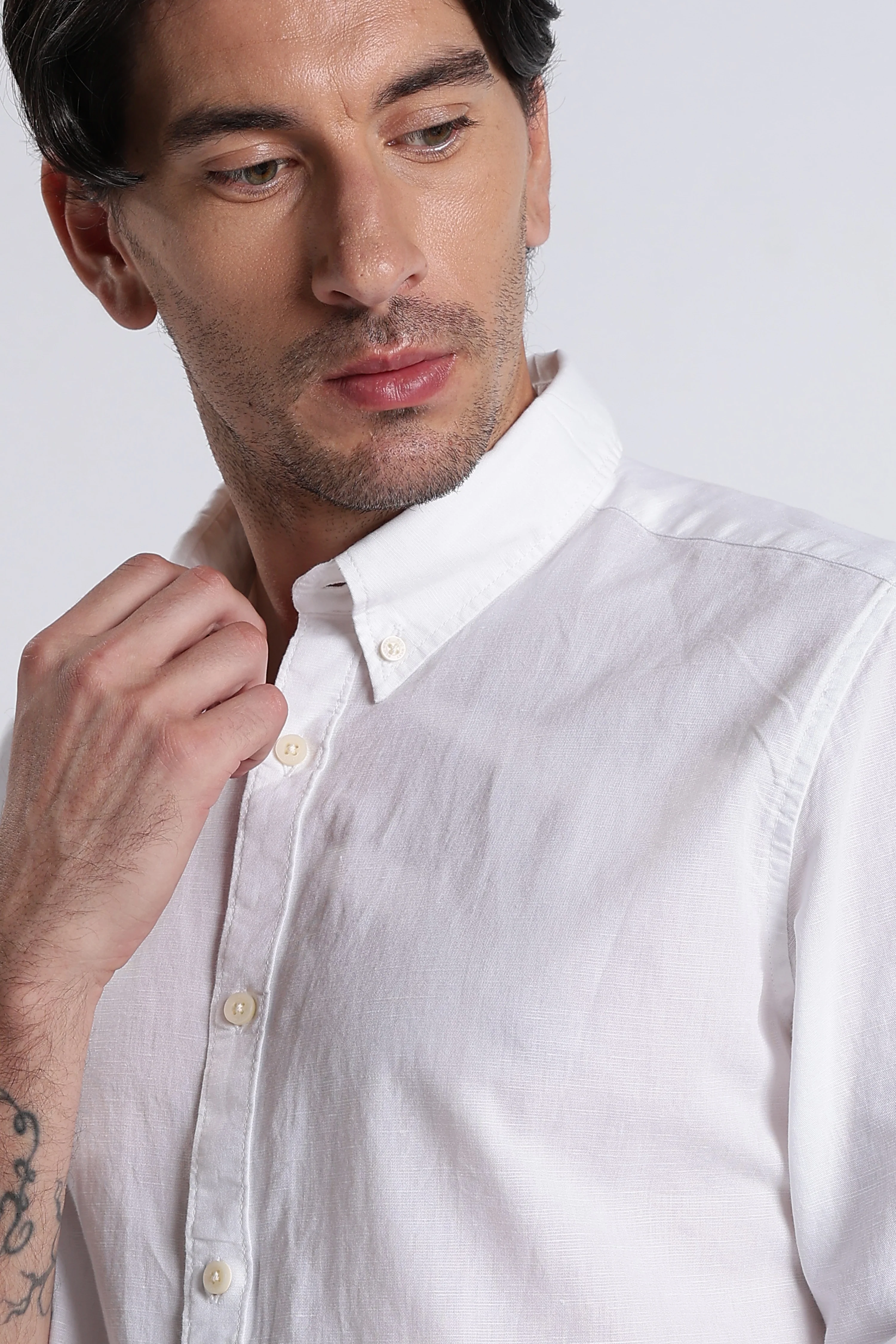 Men Premium Cotton Linen Slim Fit Solid Shirt - Image 3