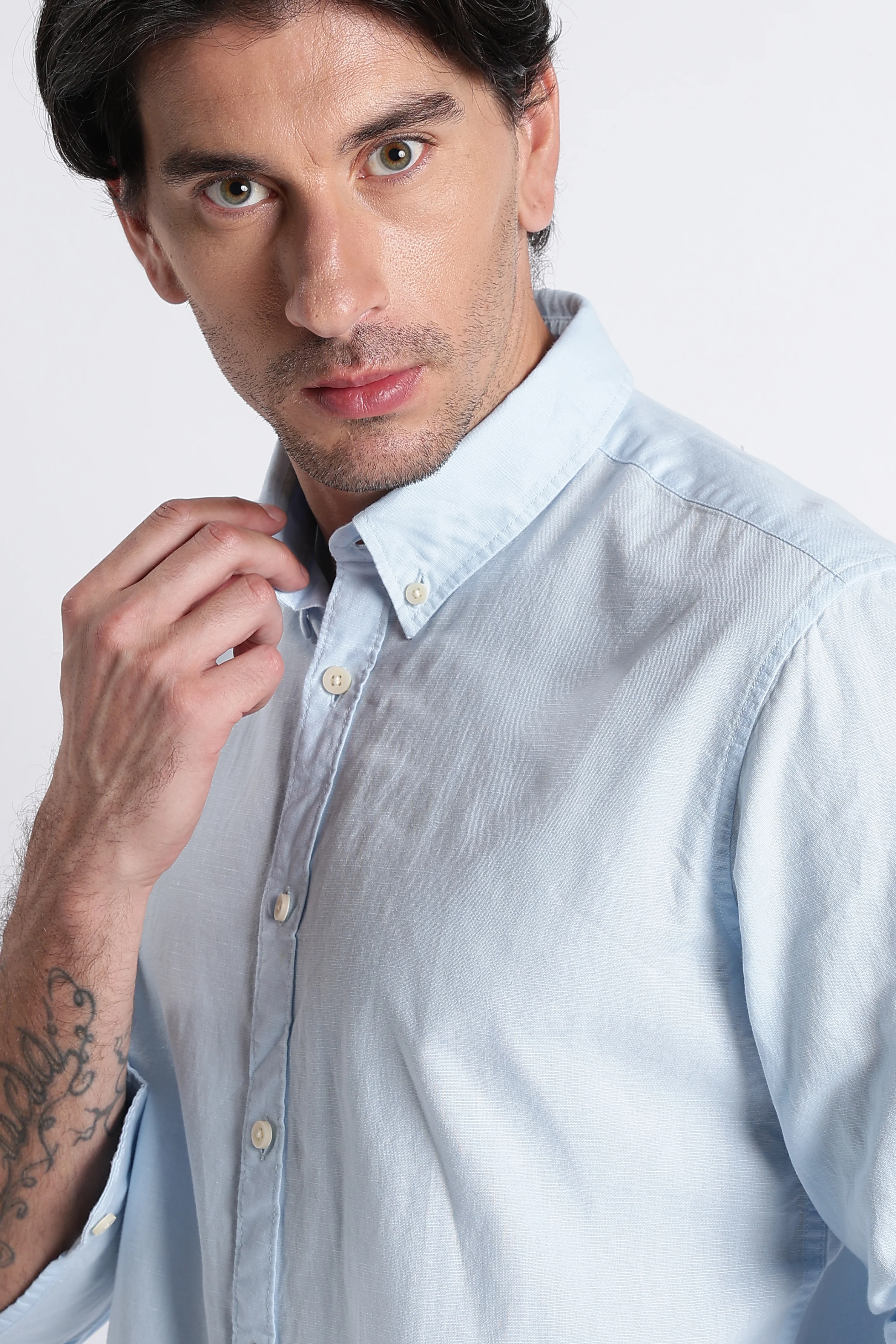 Men Premium Cotton Linen Slim Fit Solid Shirt - Image 2