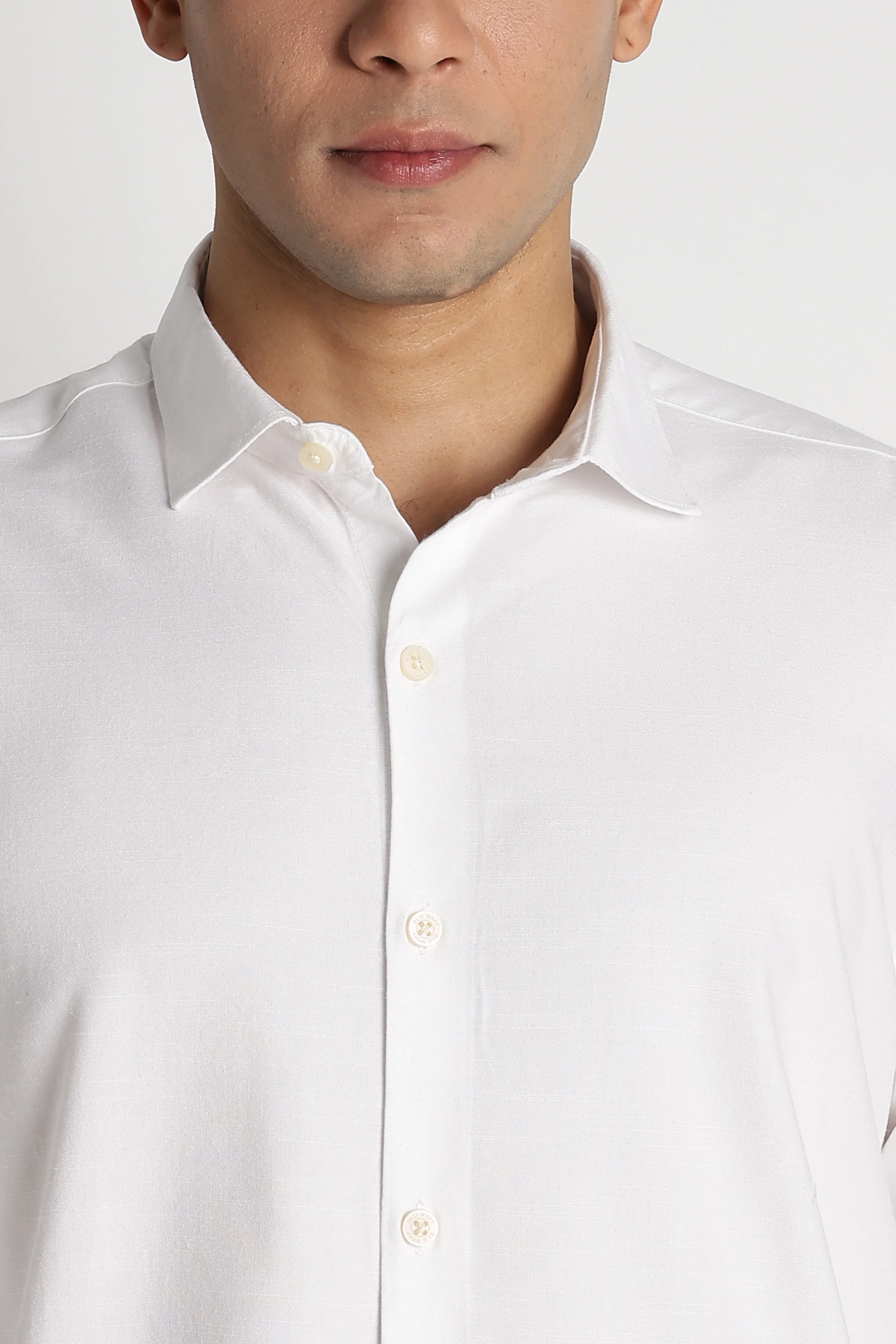 Men Premium Solid Casual Shirt - Image 4