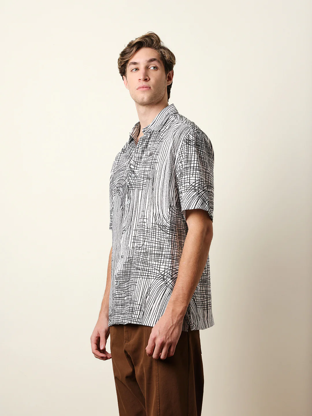 Men Printed Casual Half-Sleeve Shirt - Image 4