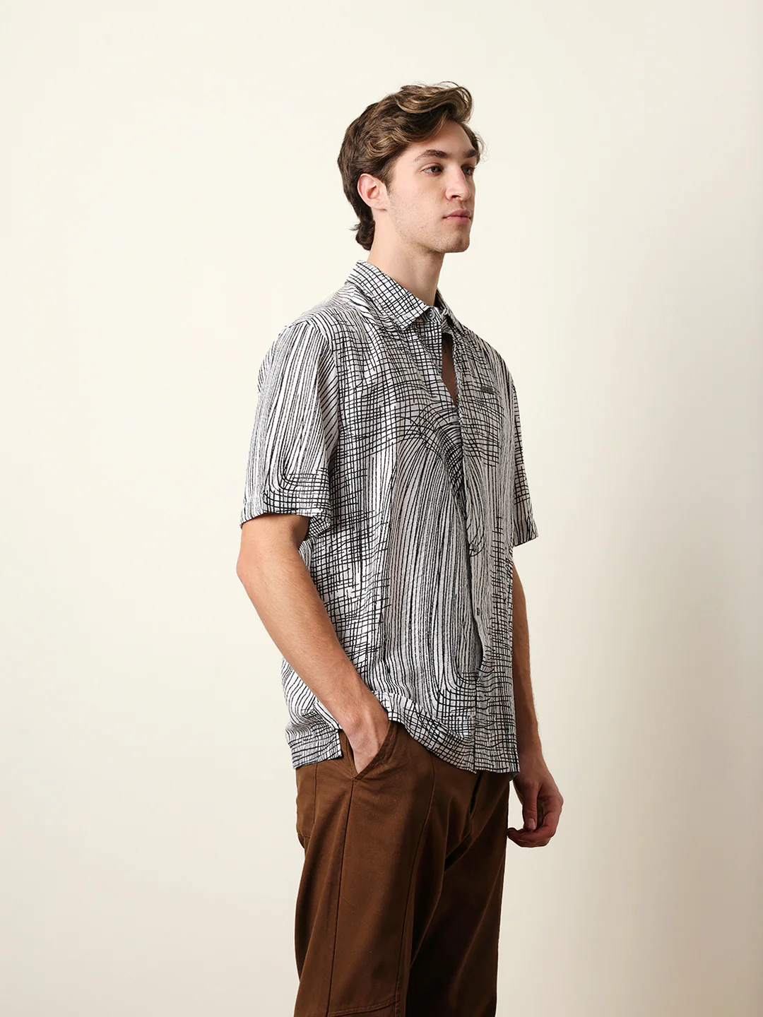 Men Printed Casual Half-Sleeve Shirt - Image 5