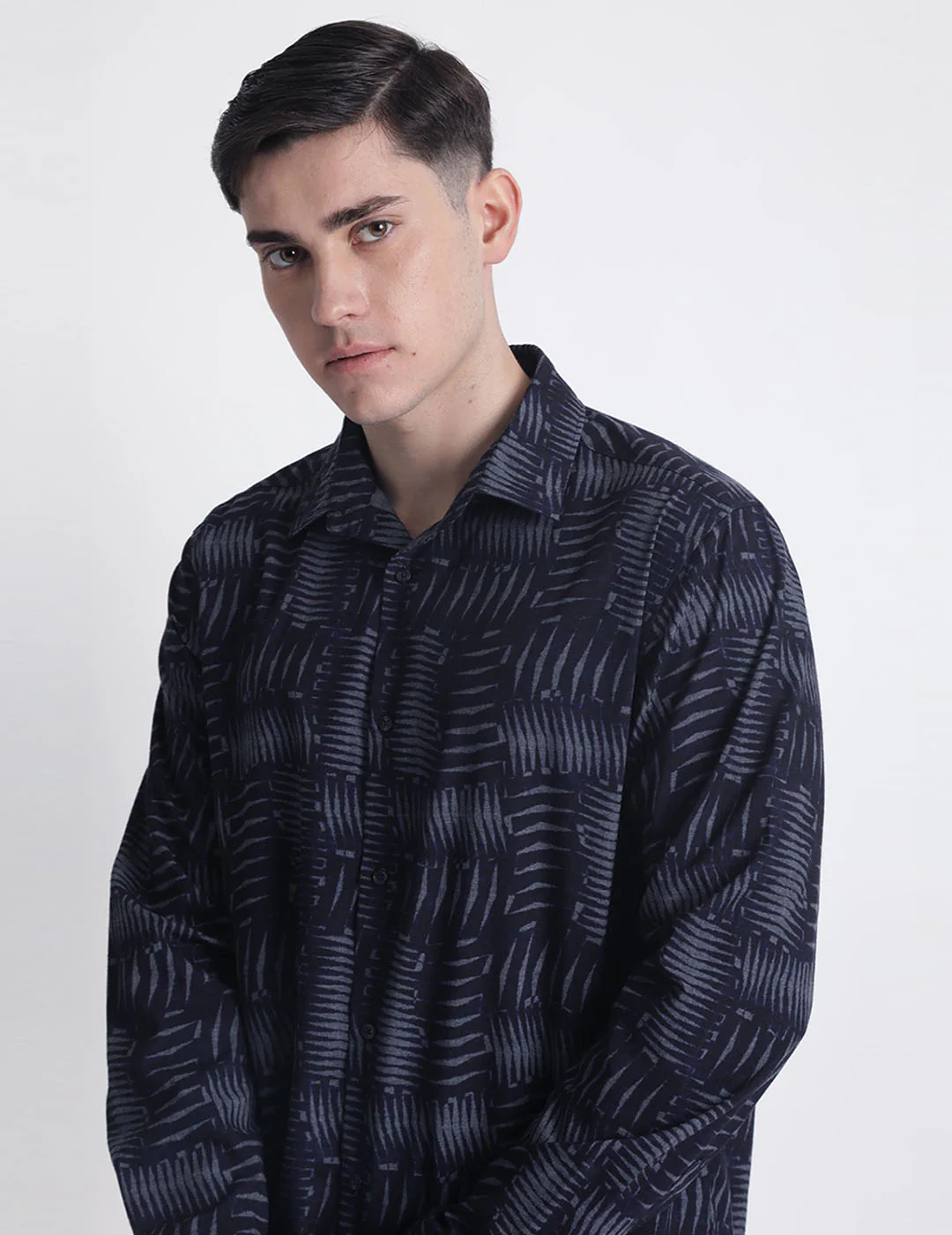 Men Printed Casual Shirt - Image 5