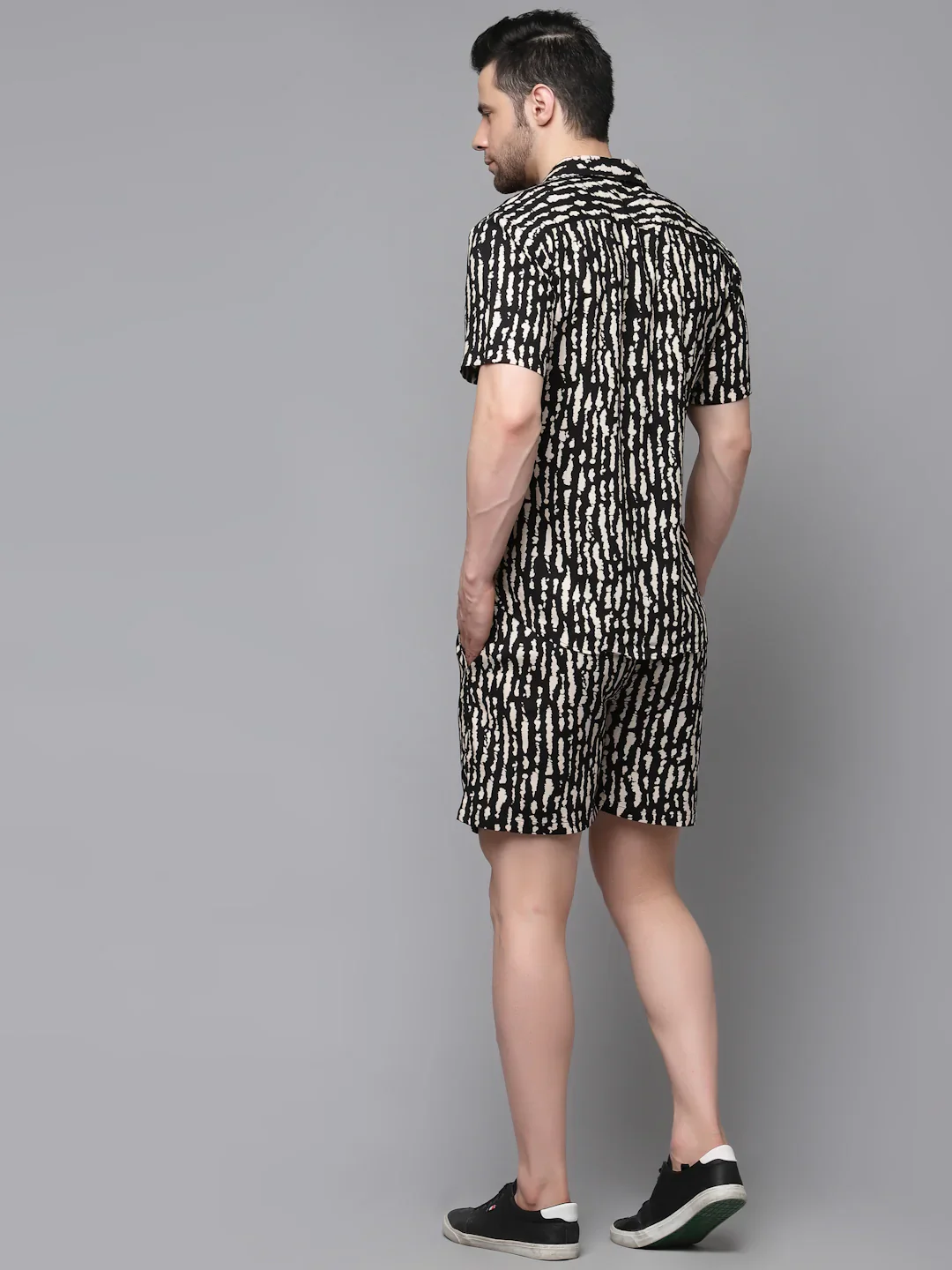 Men Printed Half Sleeve Co-ord Set - Image 2